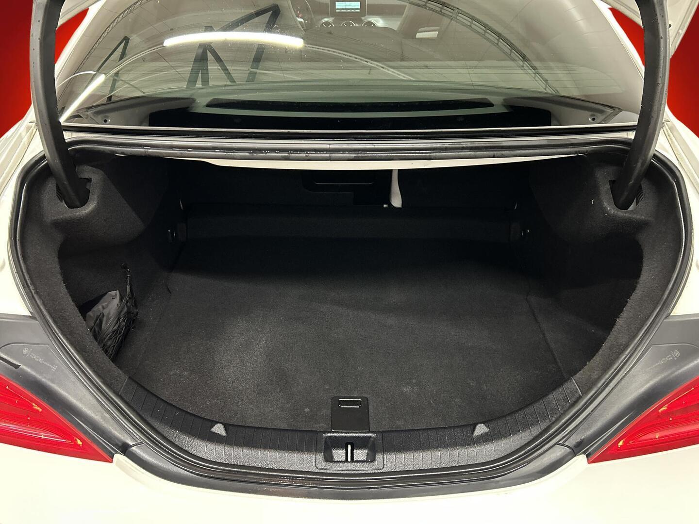 MERCEDES-BENZ CLA 2014