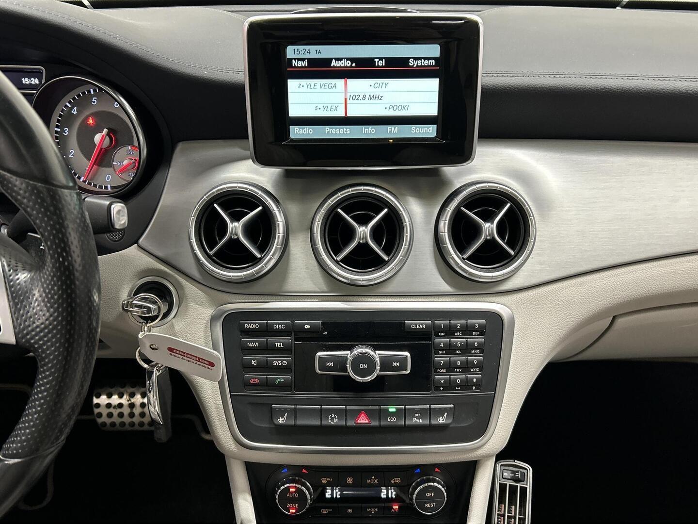 MERCEDES-BENZ CLA 2014