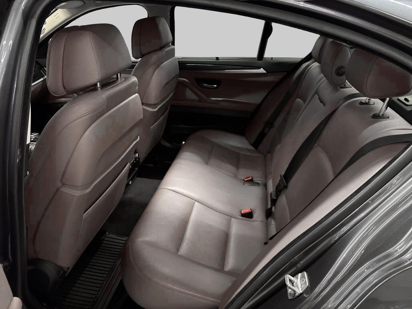 BMW 525 2016