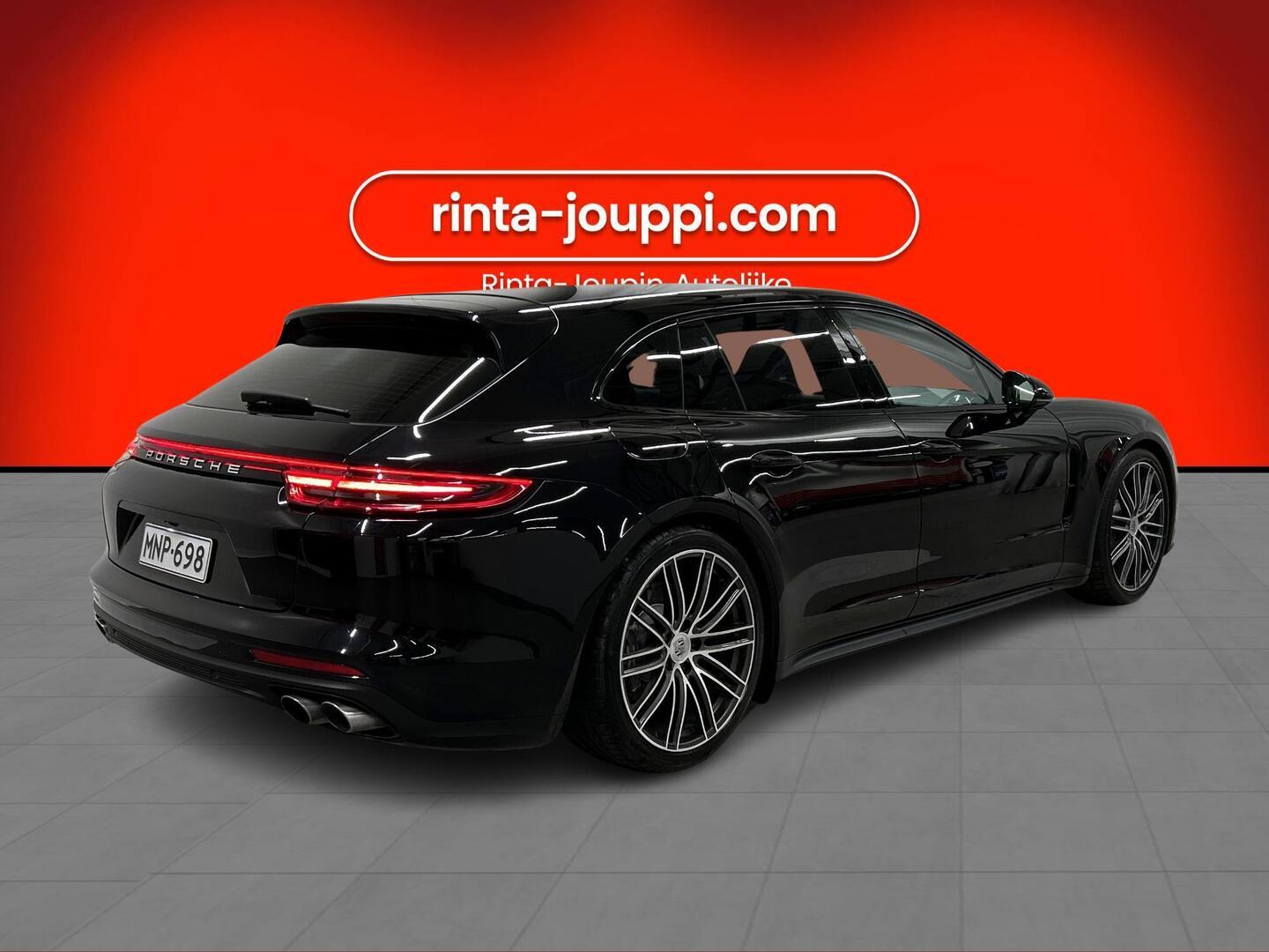 PORSCHE Panamera 2018