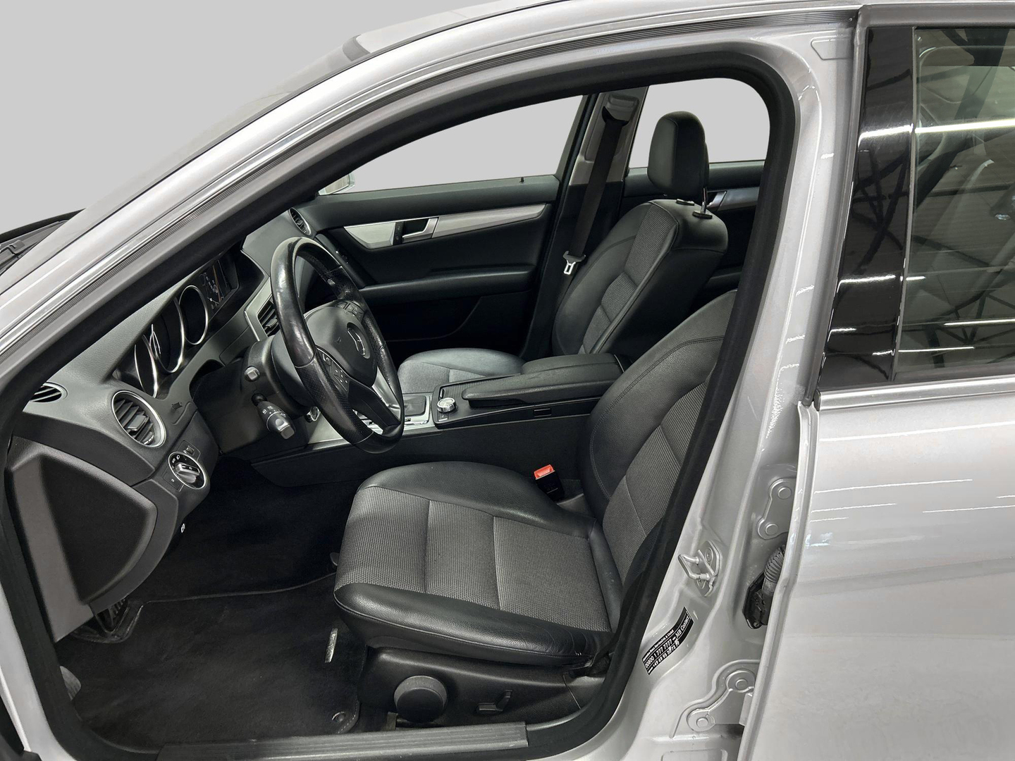 MERCEDES-BENZ C 2012