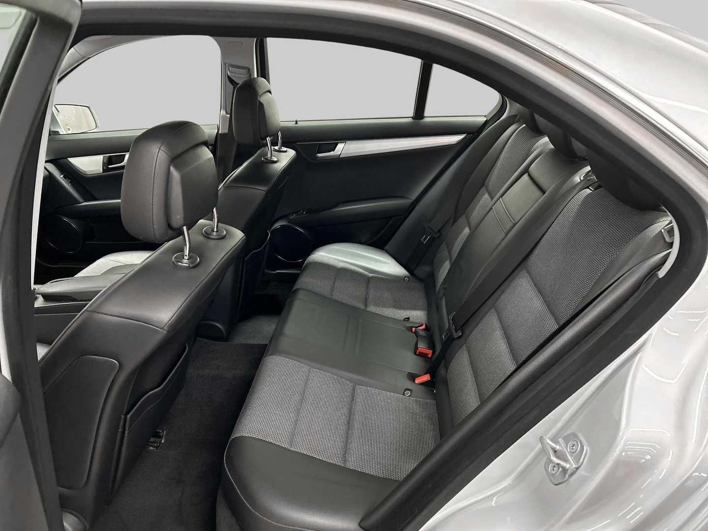 MERCEDES-BENZ C 2012