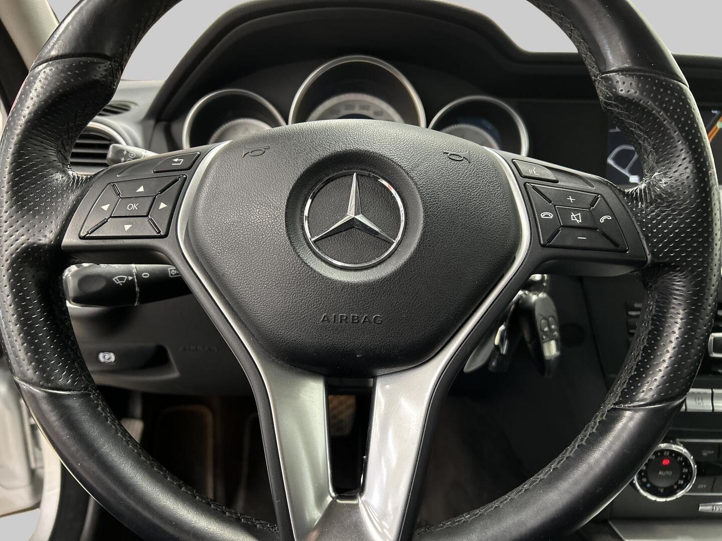 MERCEDES-BENZ C 2012