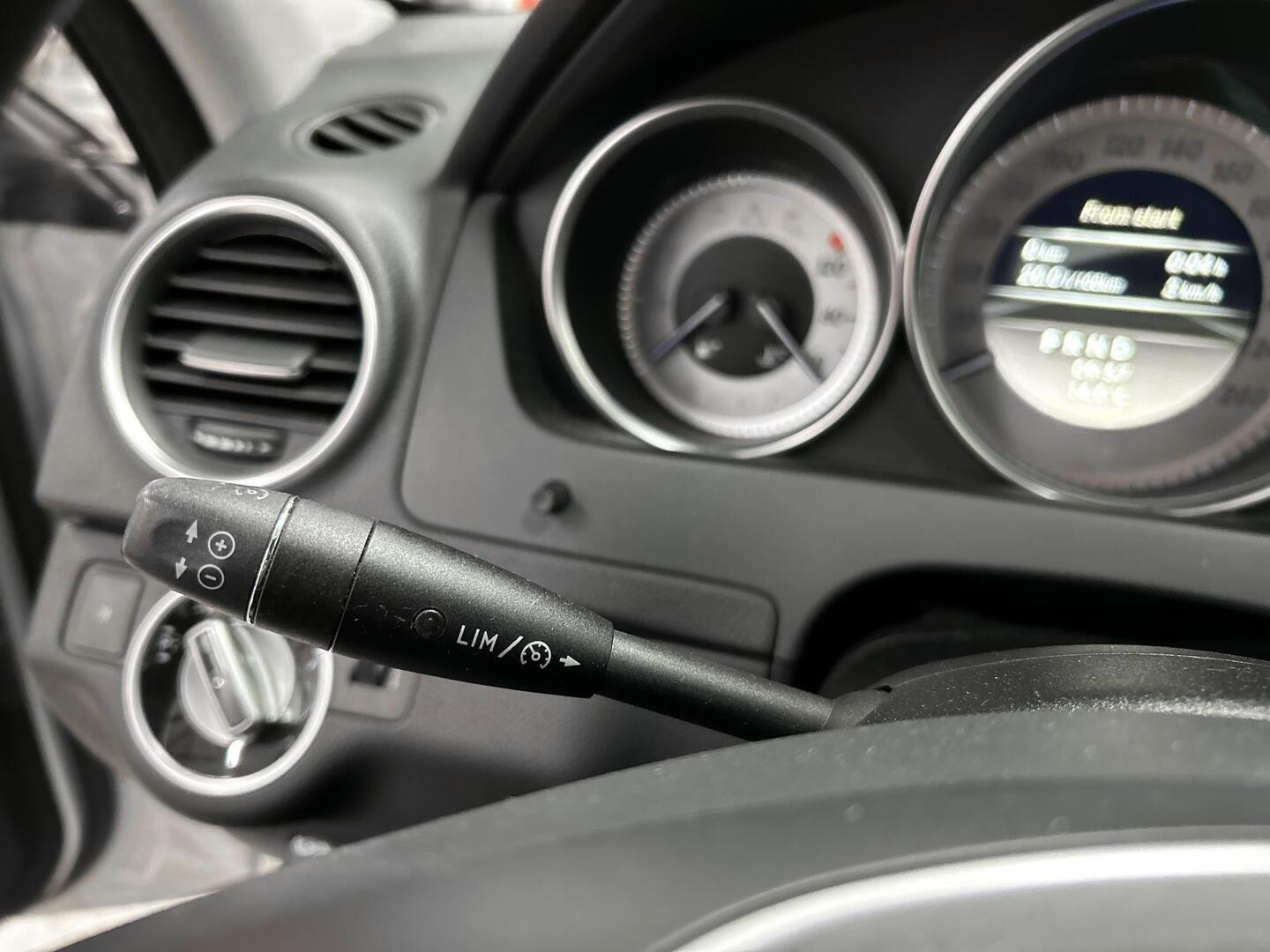 MERCEDES-BENZ C 2012