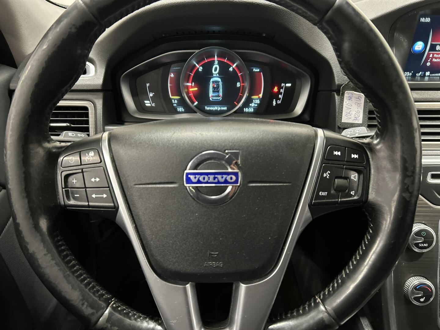 VOLVO XC70 2015