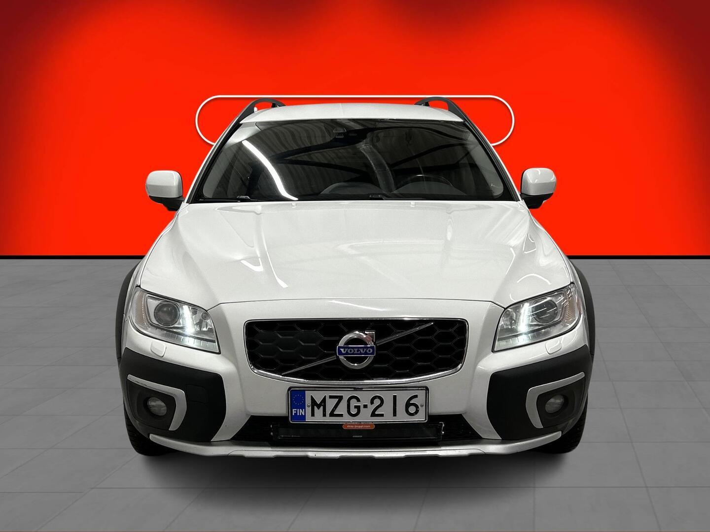 VOLVO XC70 2015