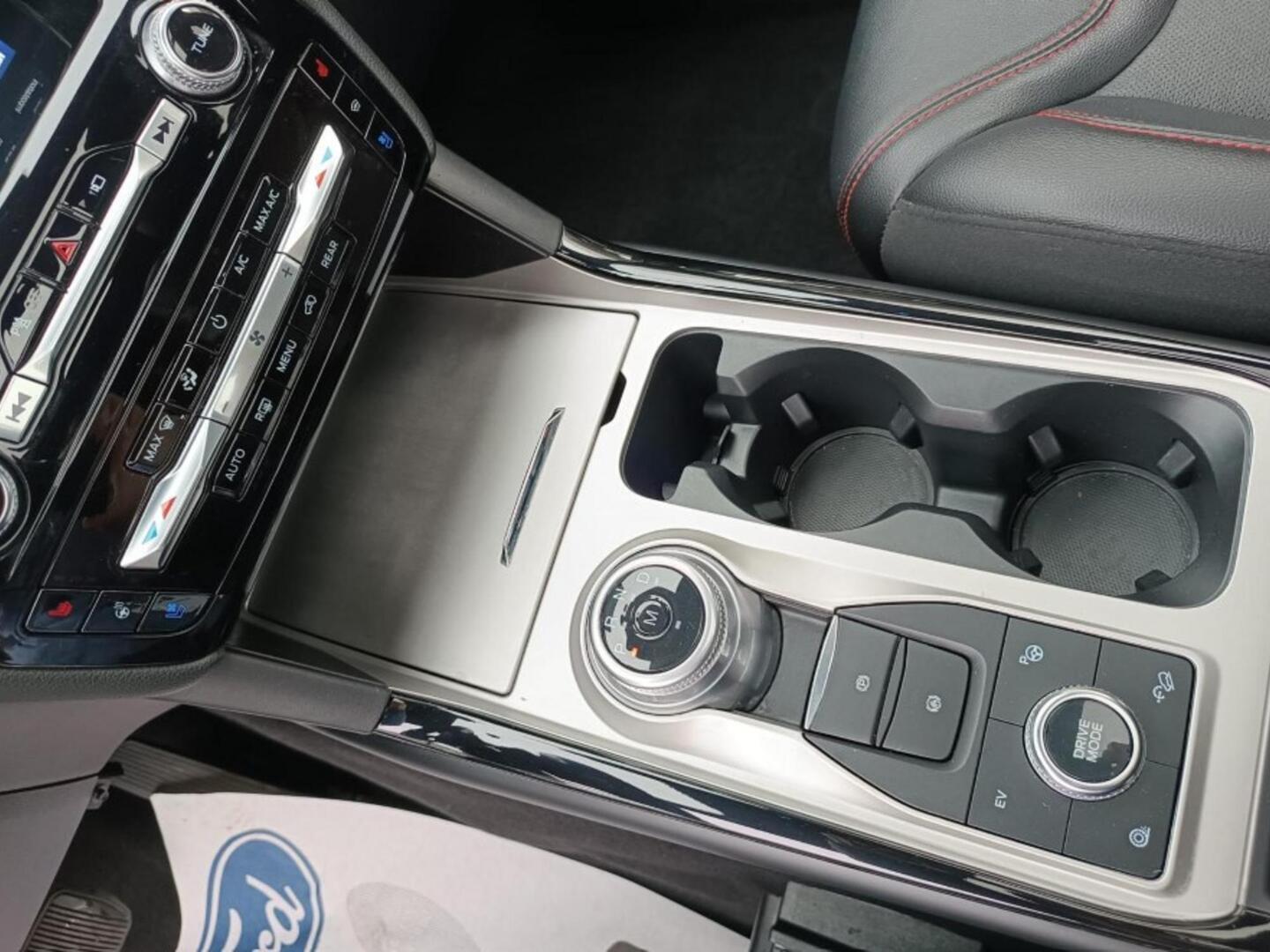 FORD EXPLORER 2022