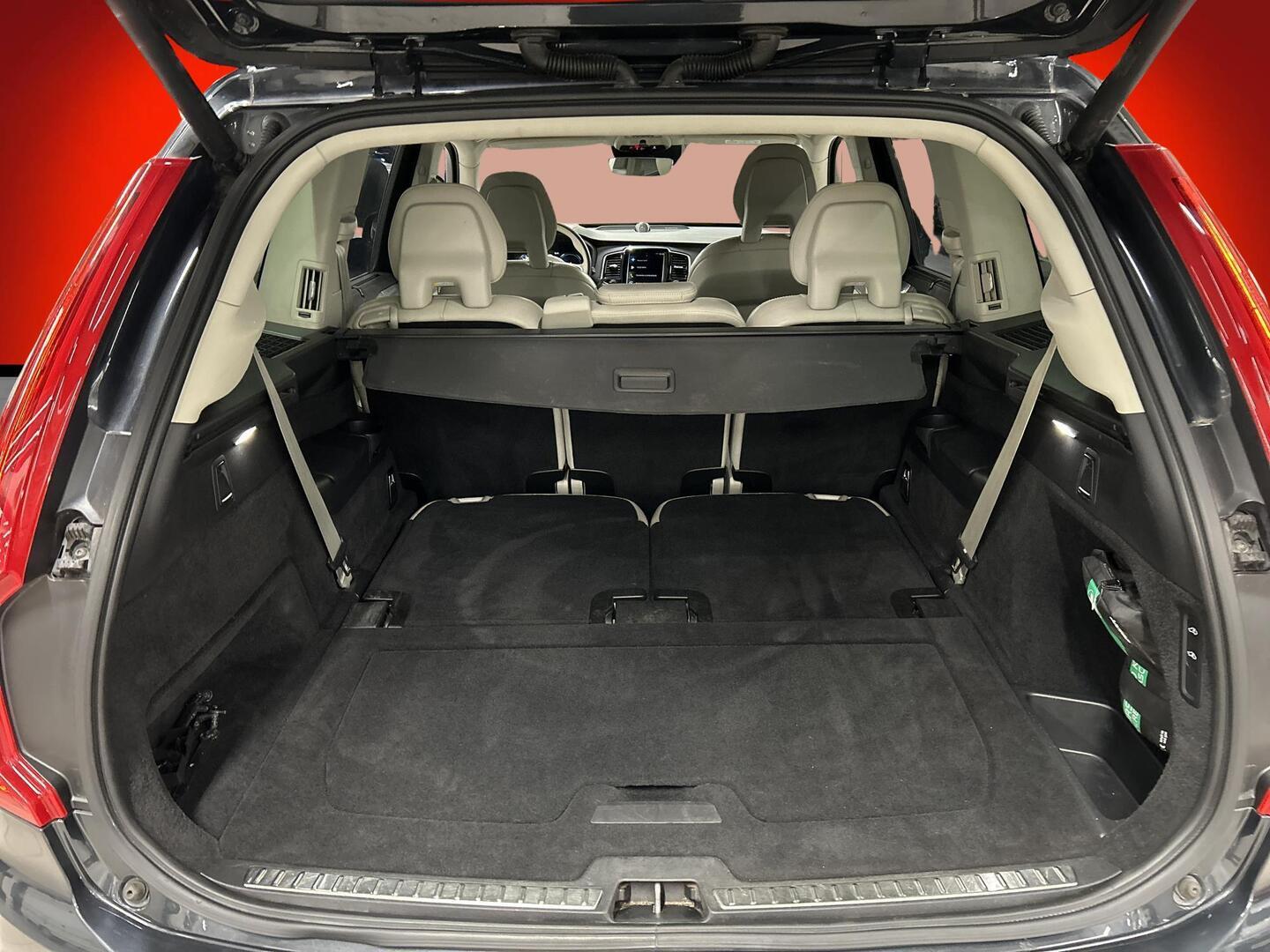 VOLVO XC90 2021