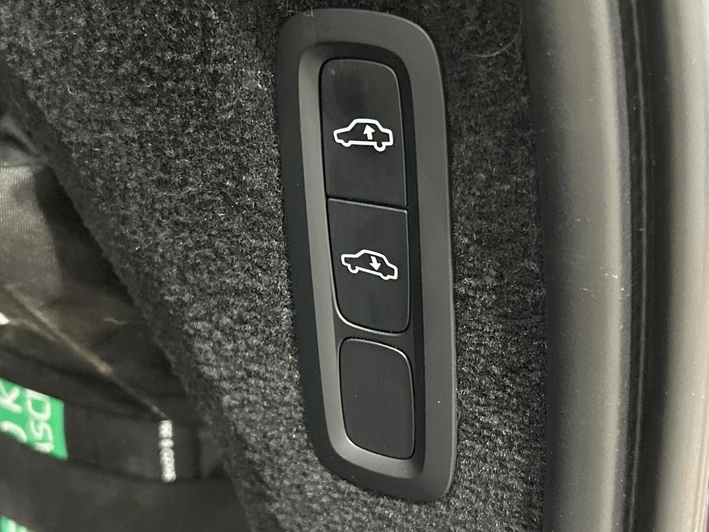 VOLVO XC90 2021