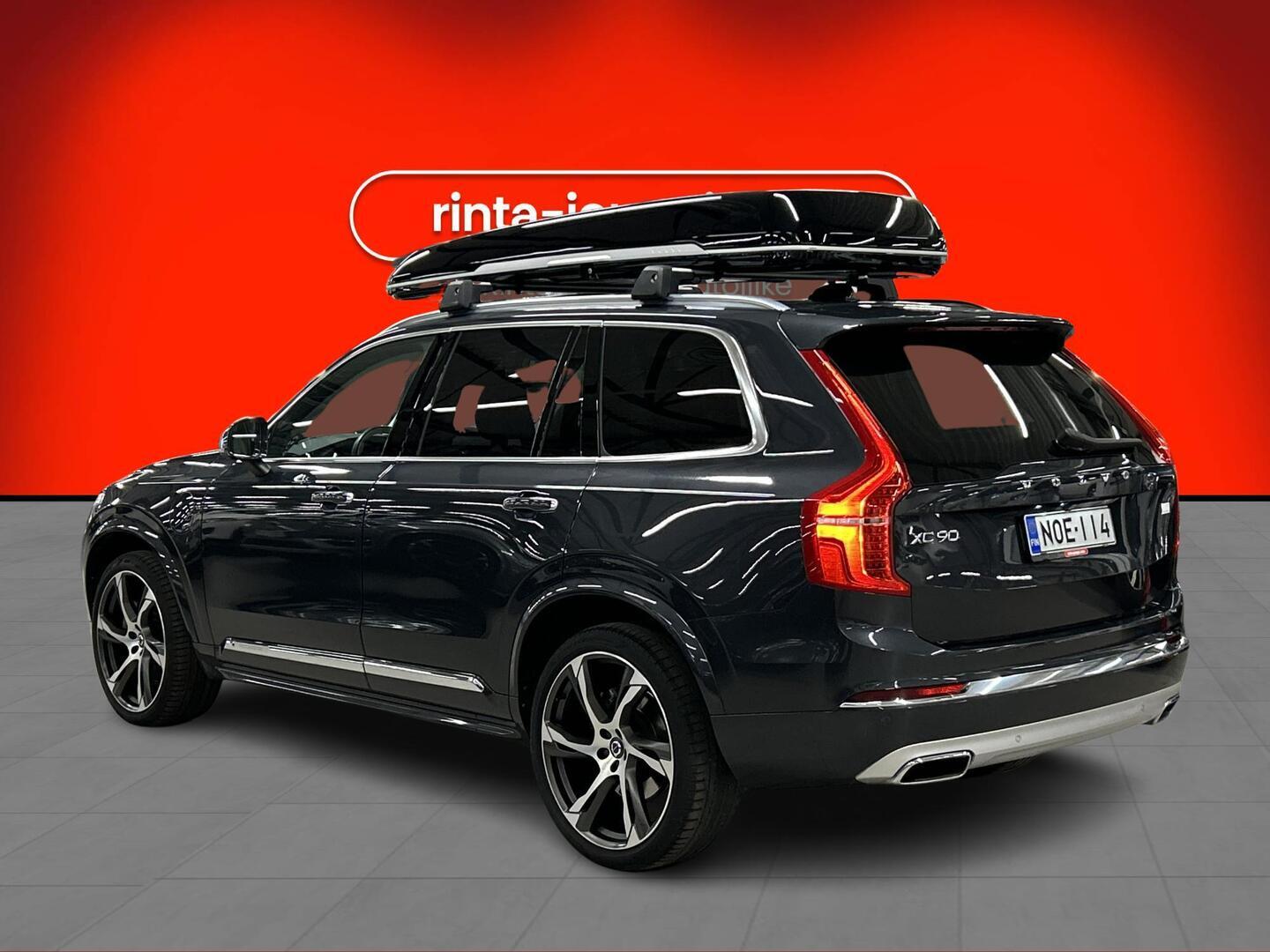 VOLVO XC90 2021