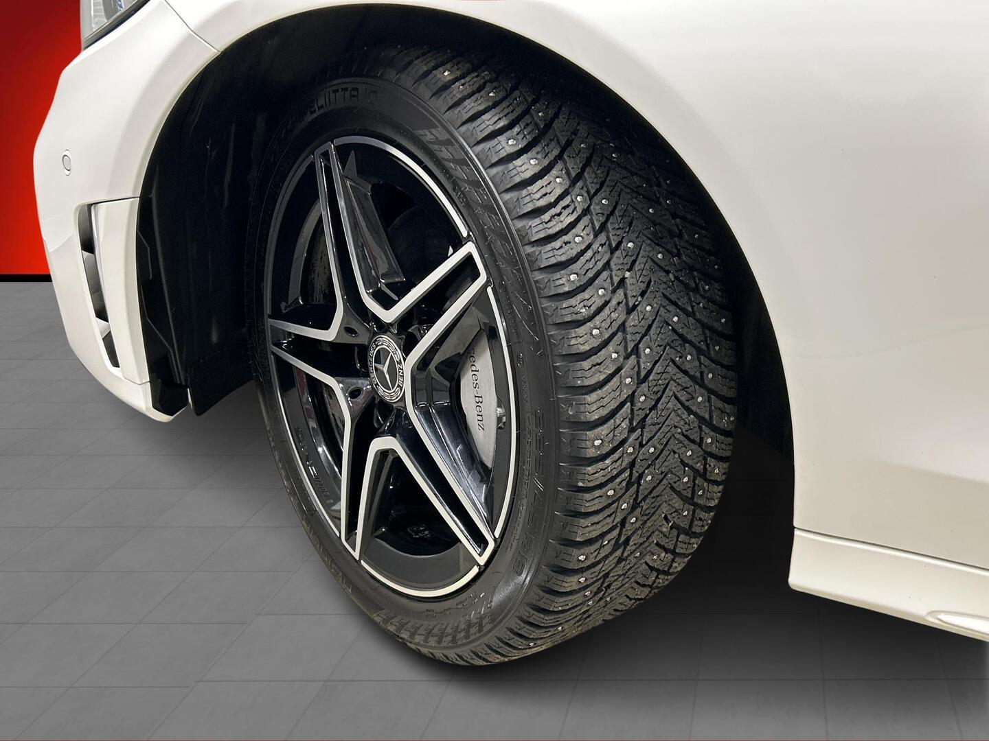 MERCEDES-BENZ C 2020