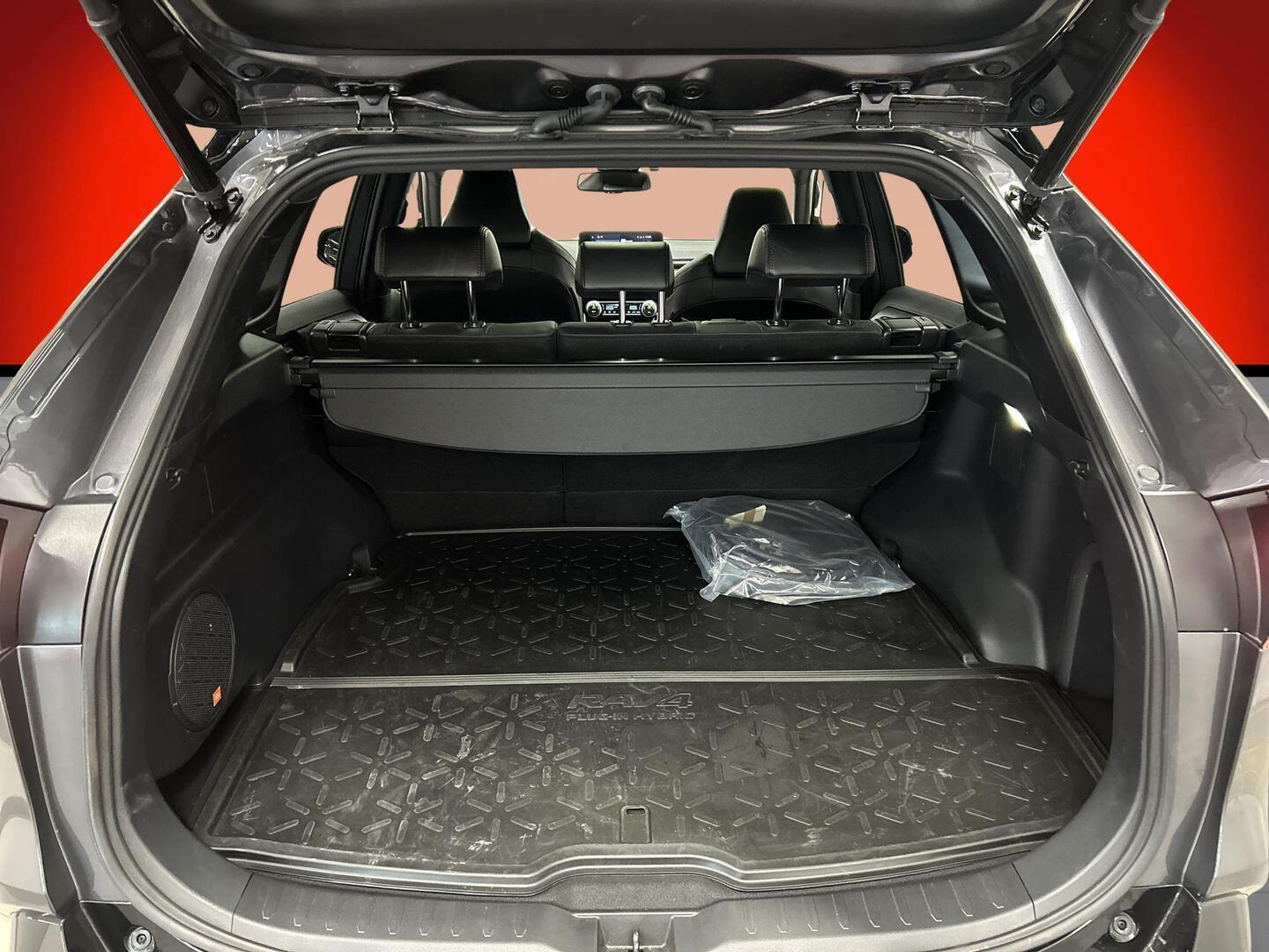 TOYOTA RAV4 PLUG-IN 2023