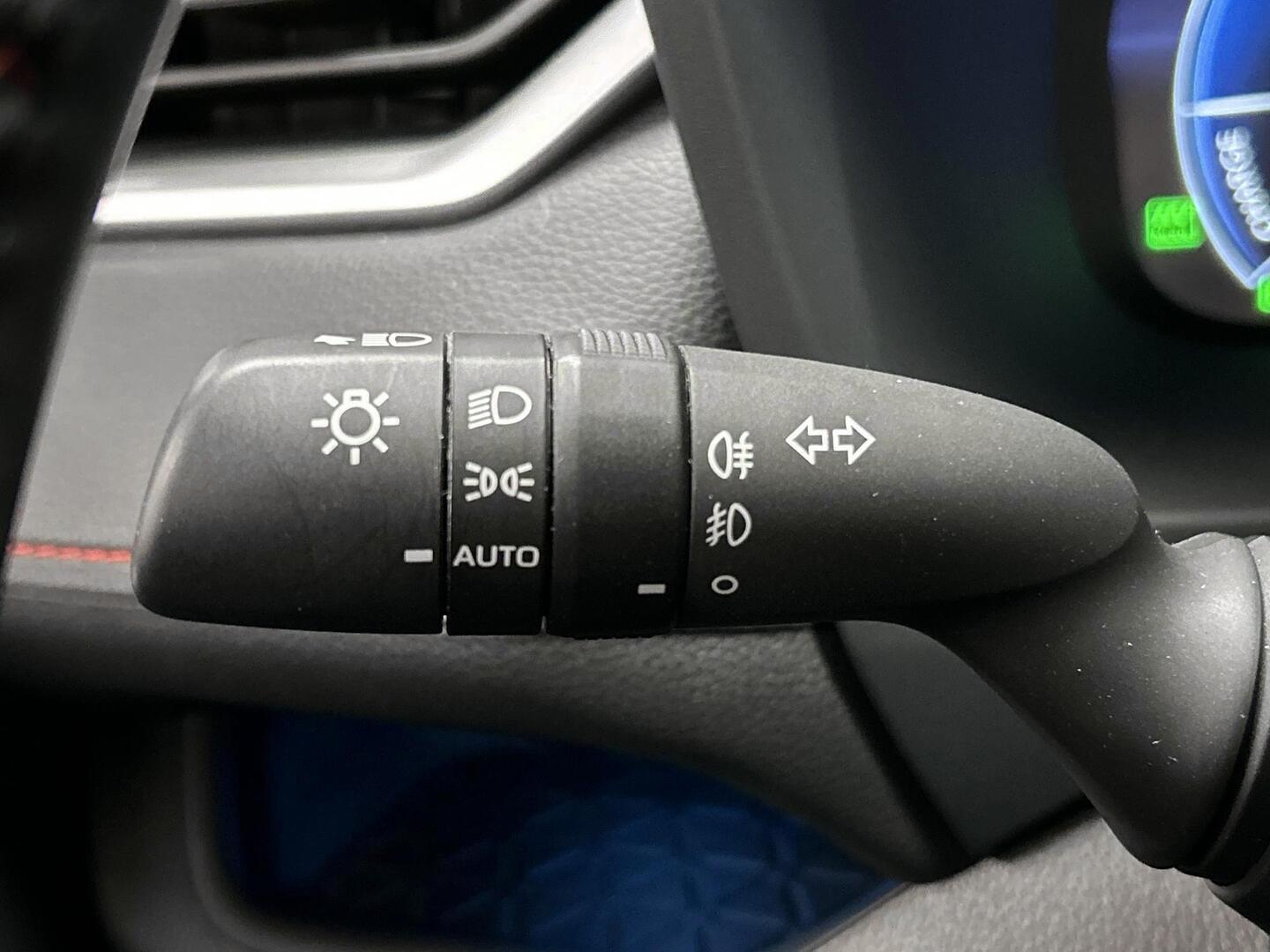 TOYOTA RAV4 PLUG-IN 2023