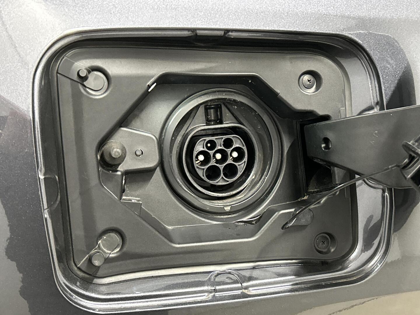 TOYOTA RAV4 PLUG-IN 2023