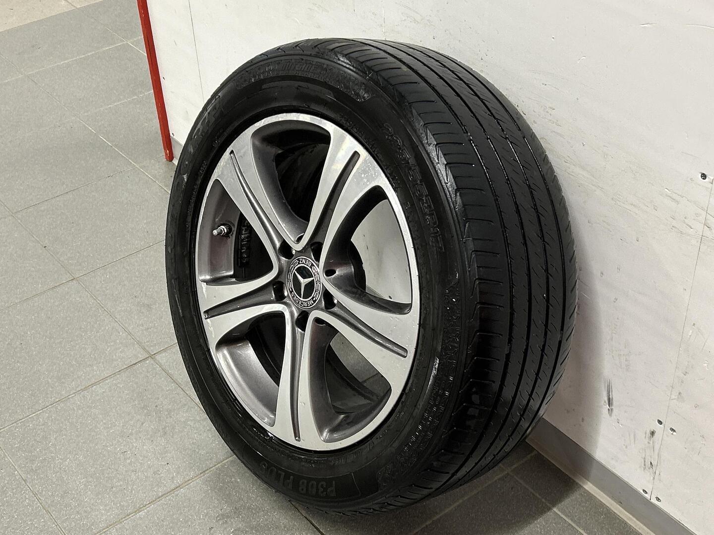 MERCEDES-BENZ E 2020