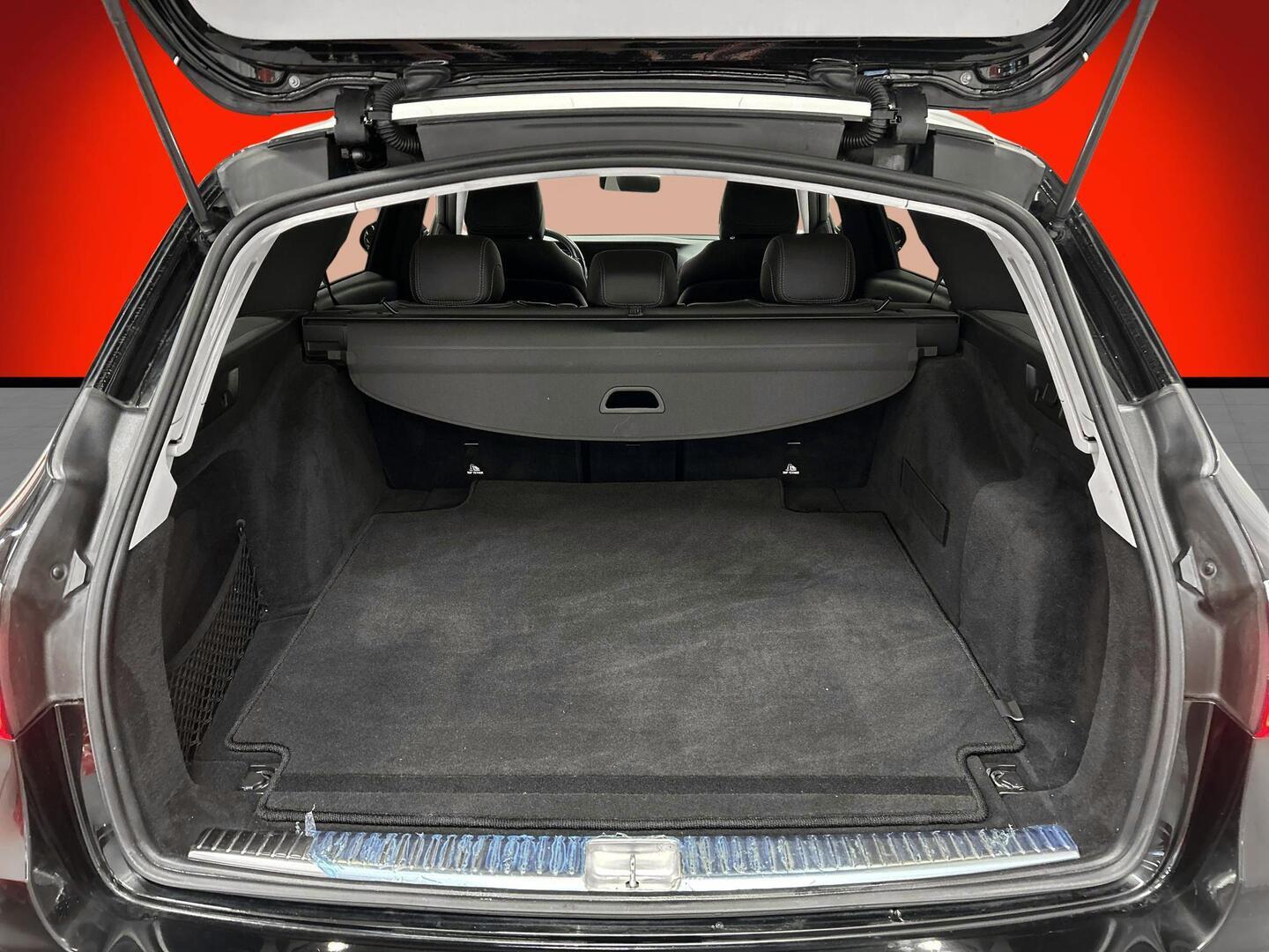 MERCEDES-BENZ E 2020