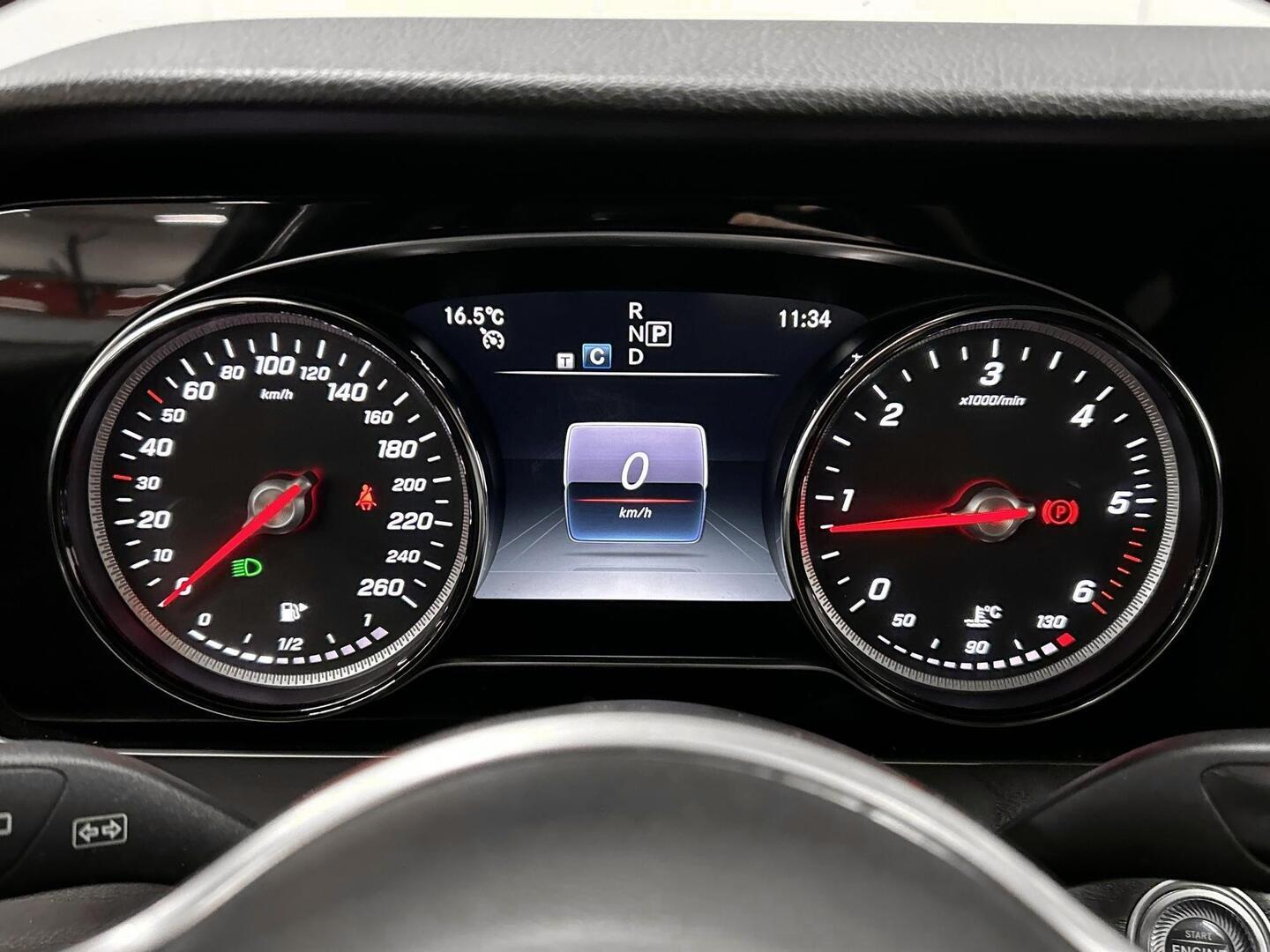 MERCEDES-BENZ E 2020