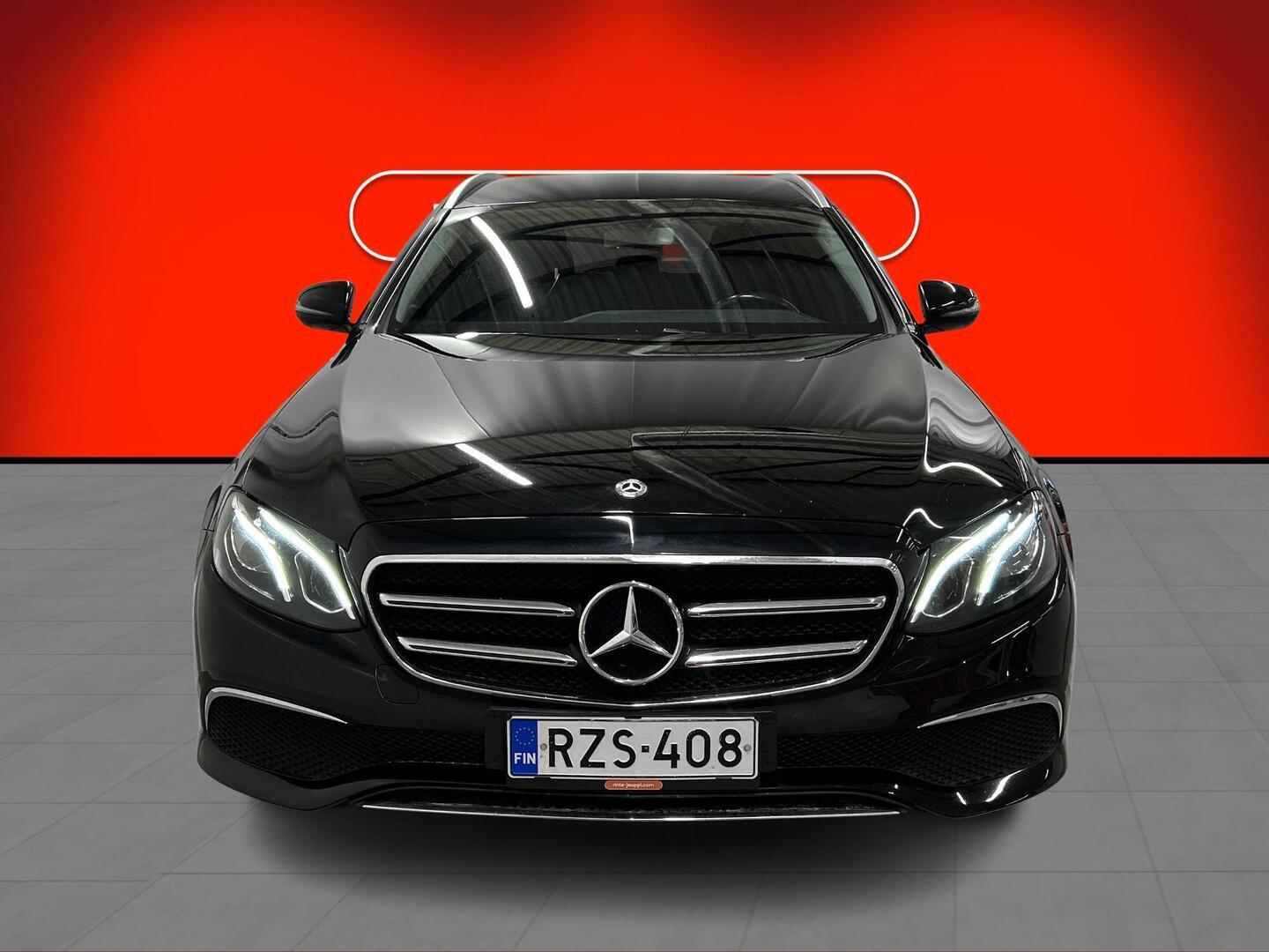 MERCEDES-BENZ E 2020