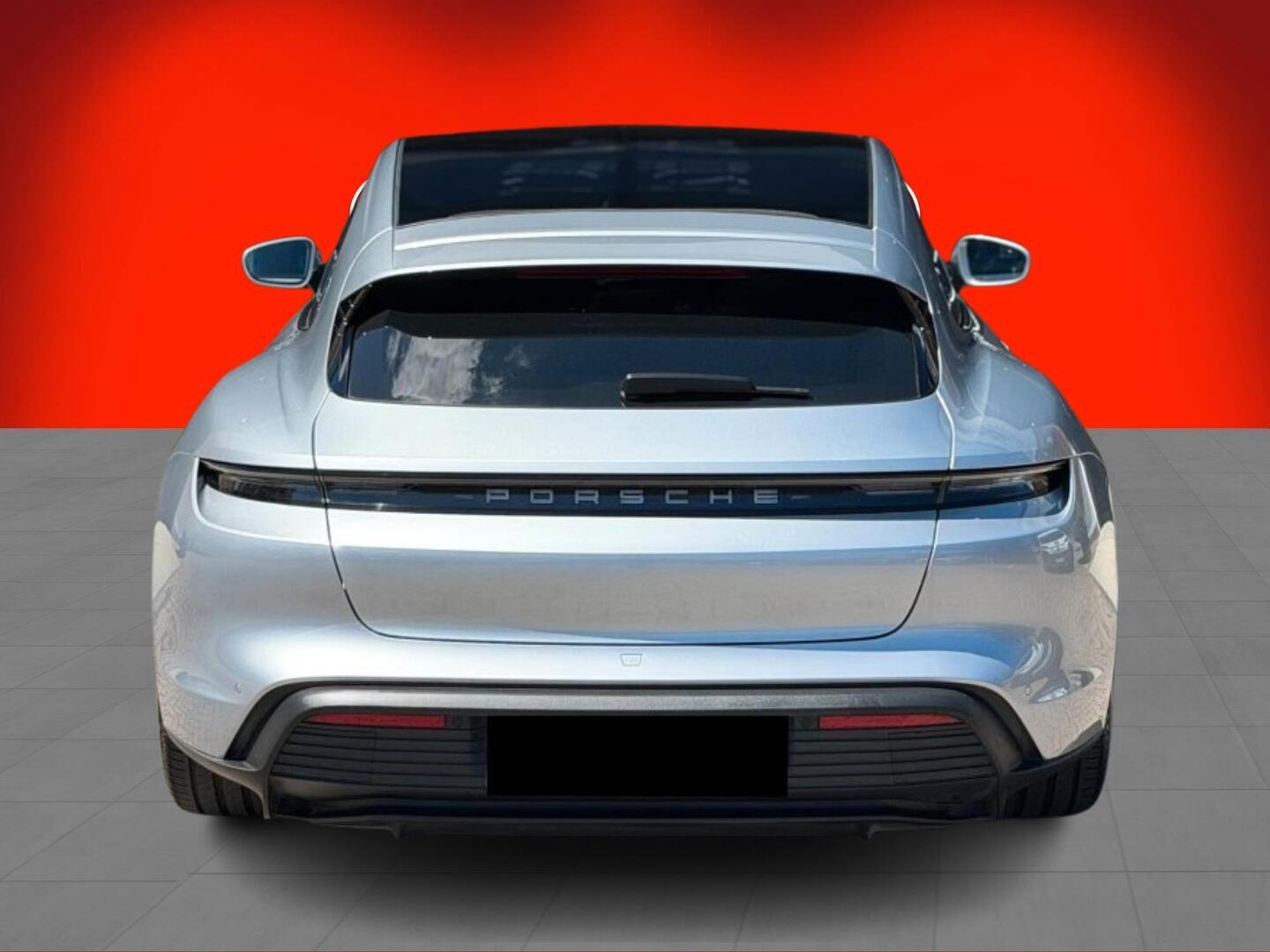 PORSCHE TAYCAN 2023
