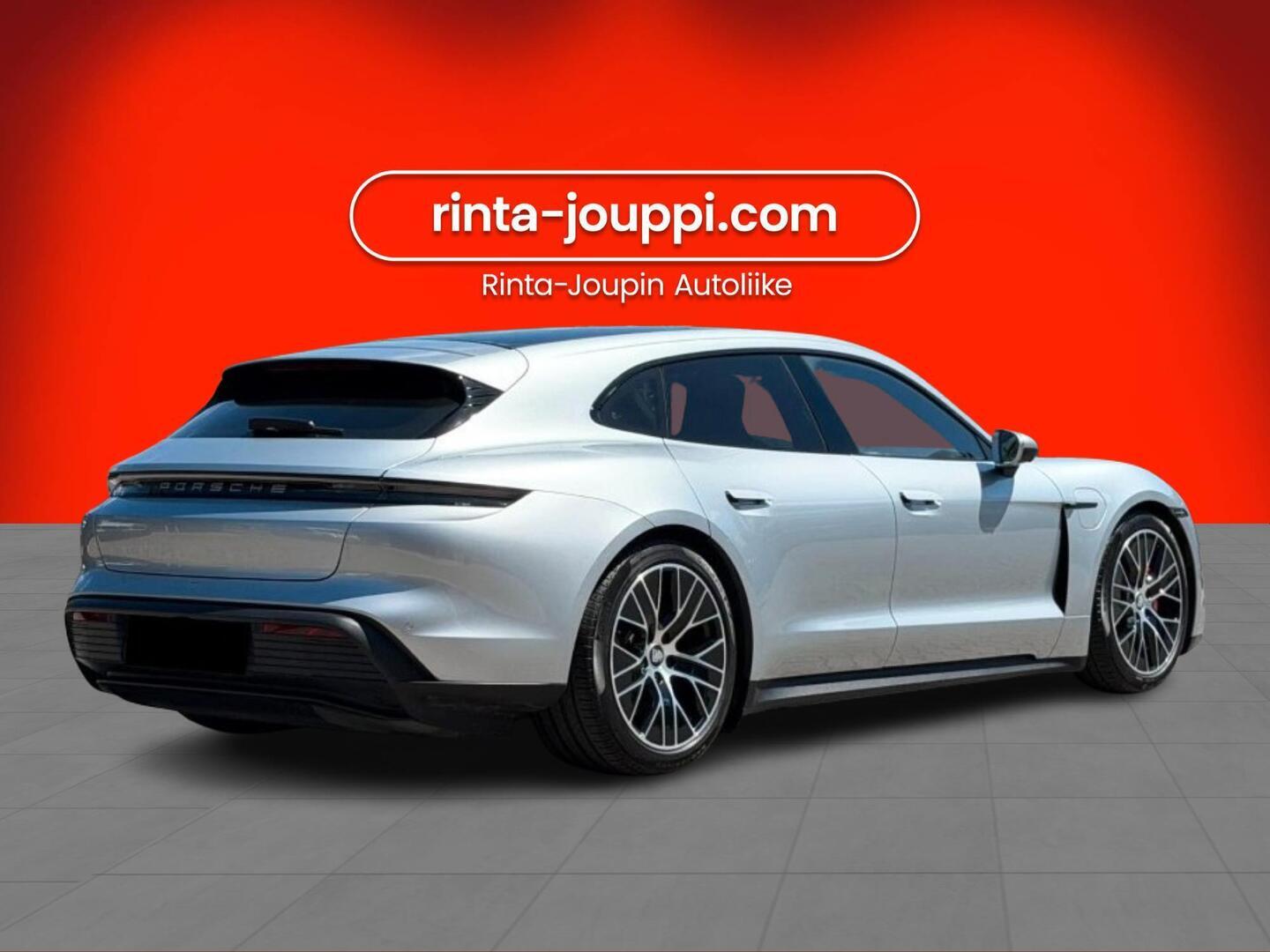 PORSCHE TAYCAN 2023