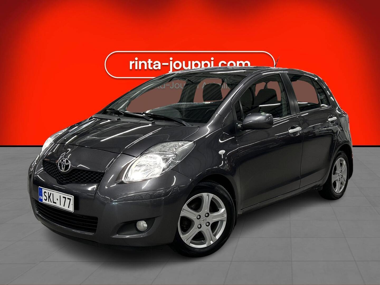 TOYOTA Yaris 2010