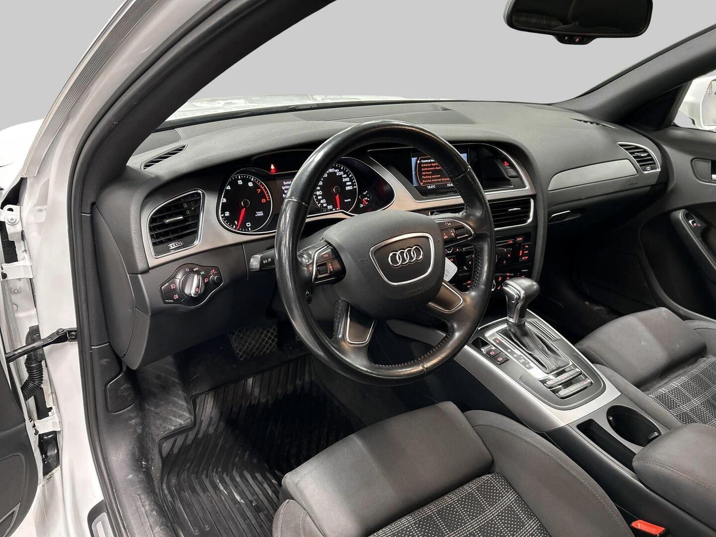 AUDI A4 2013