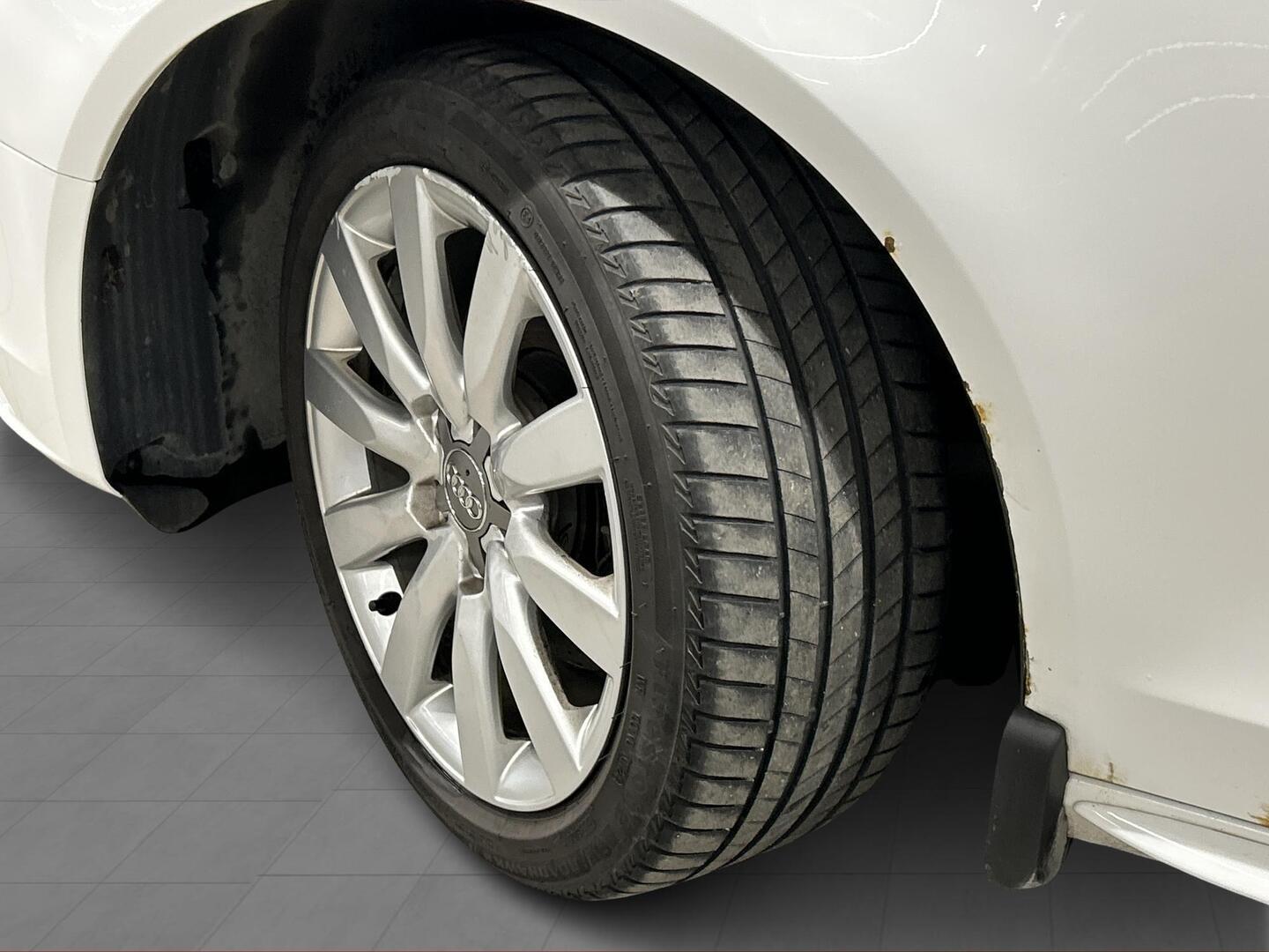 AUDI A4 2013