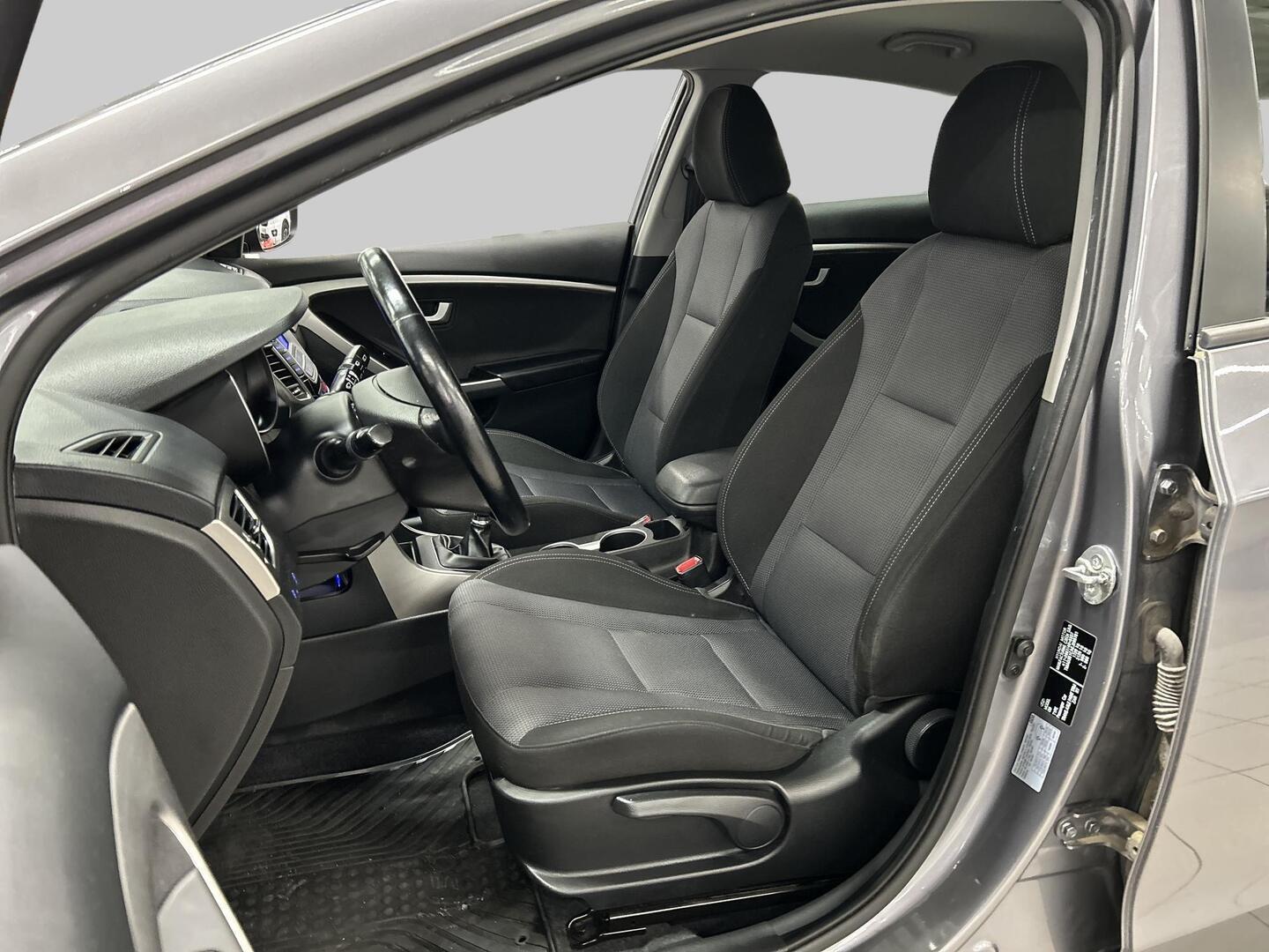 HYUNDAI i30 5d 2014