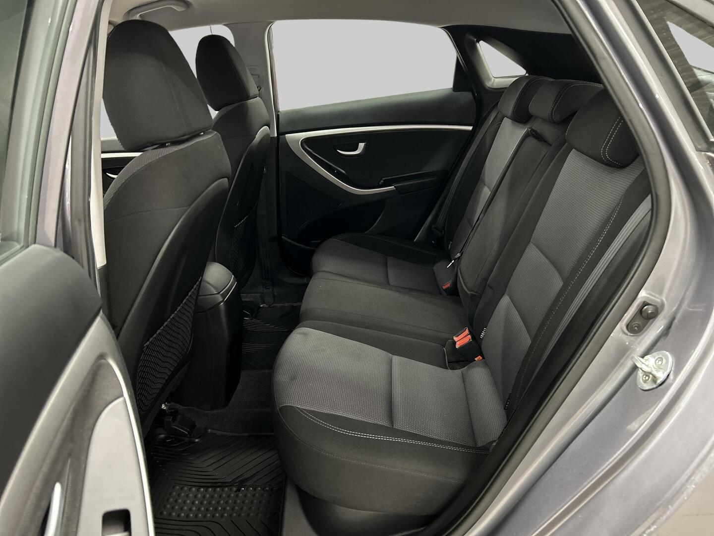 HYUNDAI i30 5d 2014