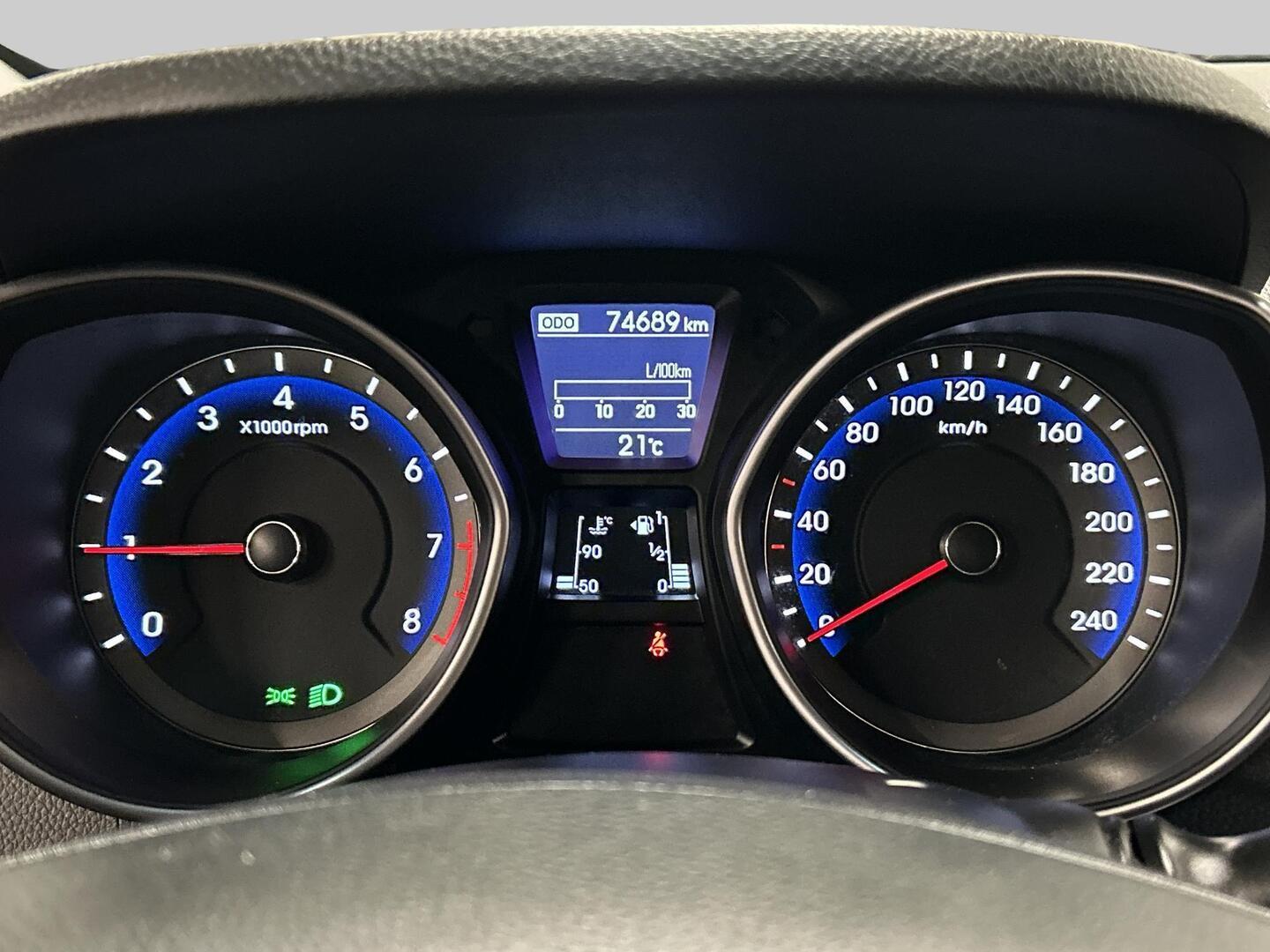 HYUNDAI i30 5d 2014