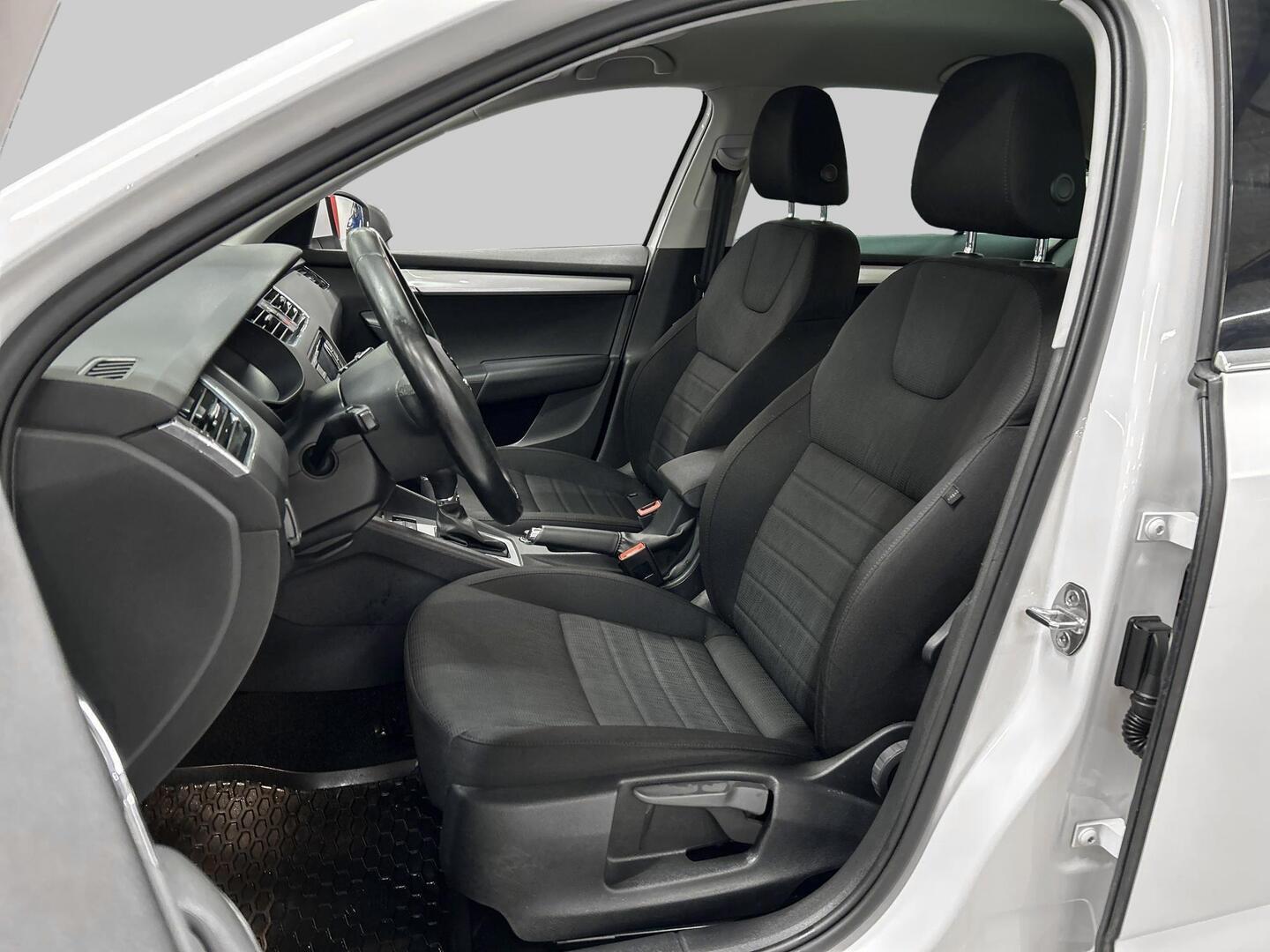 SKODA Octavia 2016