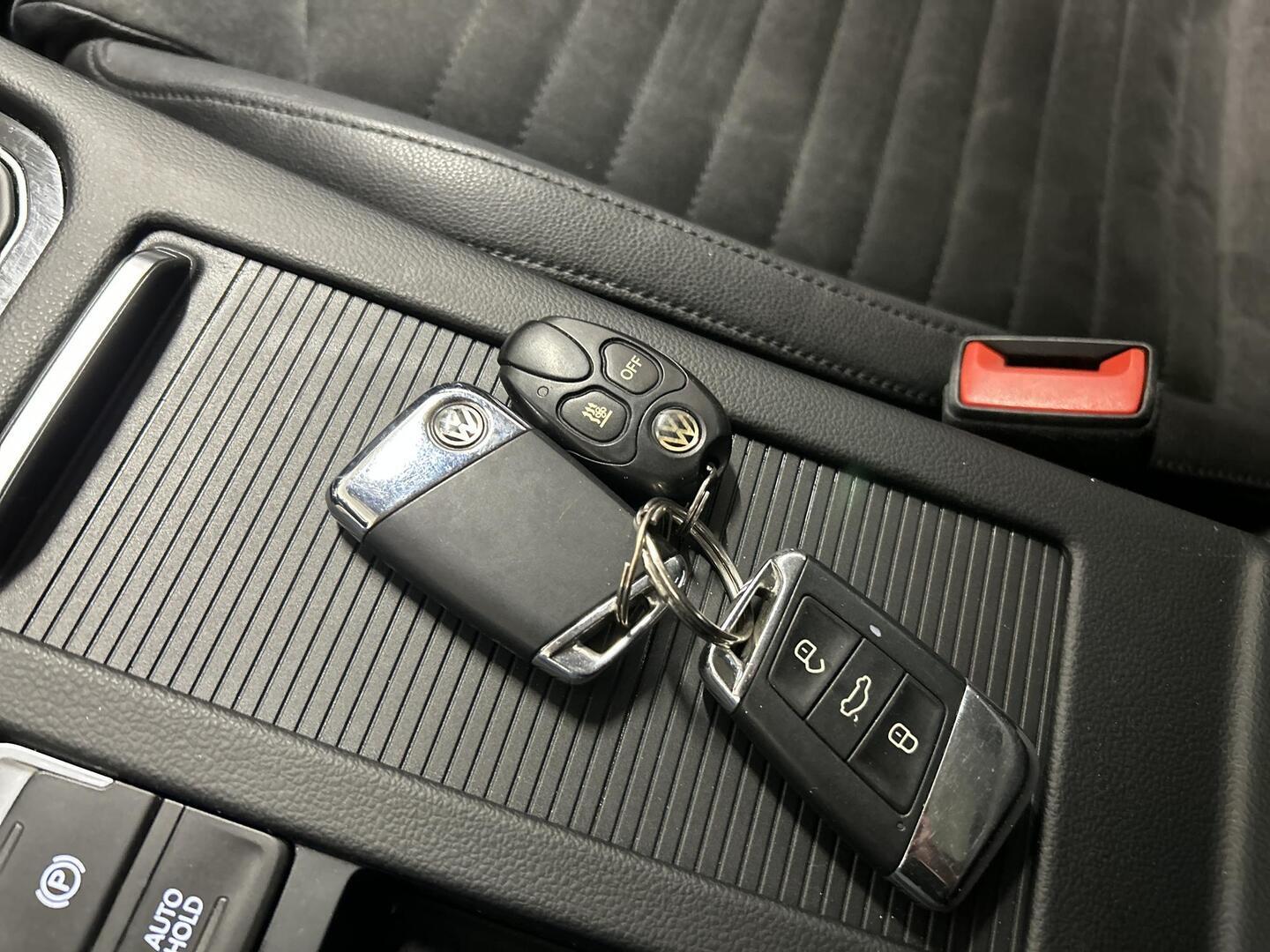 VOLKSWAGEN Passat 2016