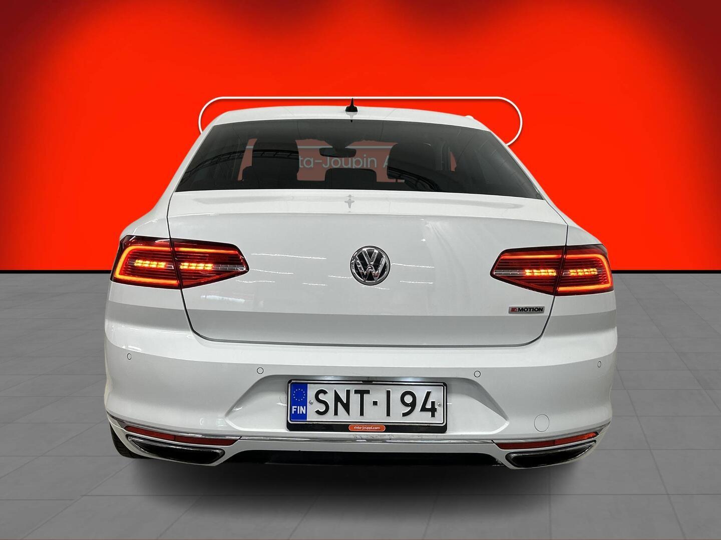 VOLKSWAGEN Passat 2016