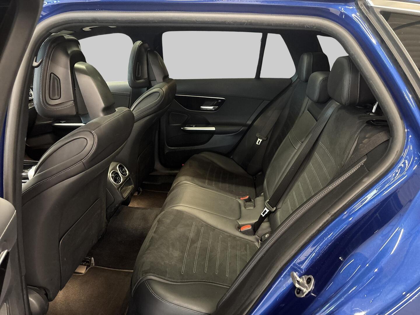 MERCEDES-BENZ C 2021