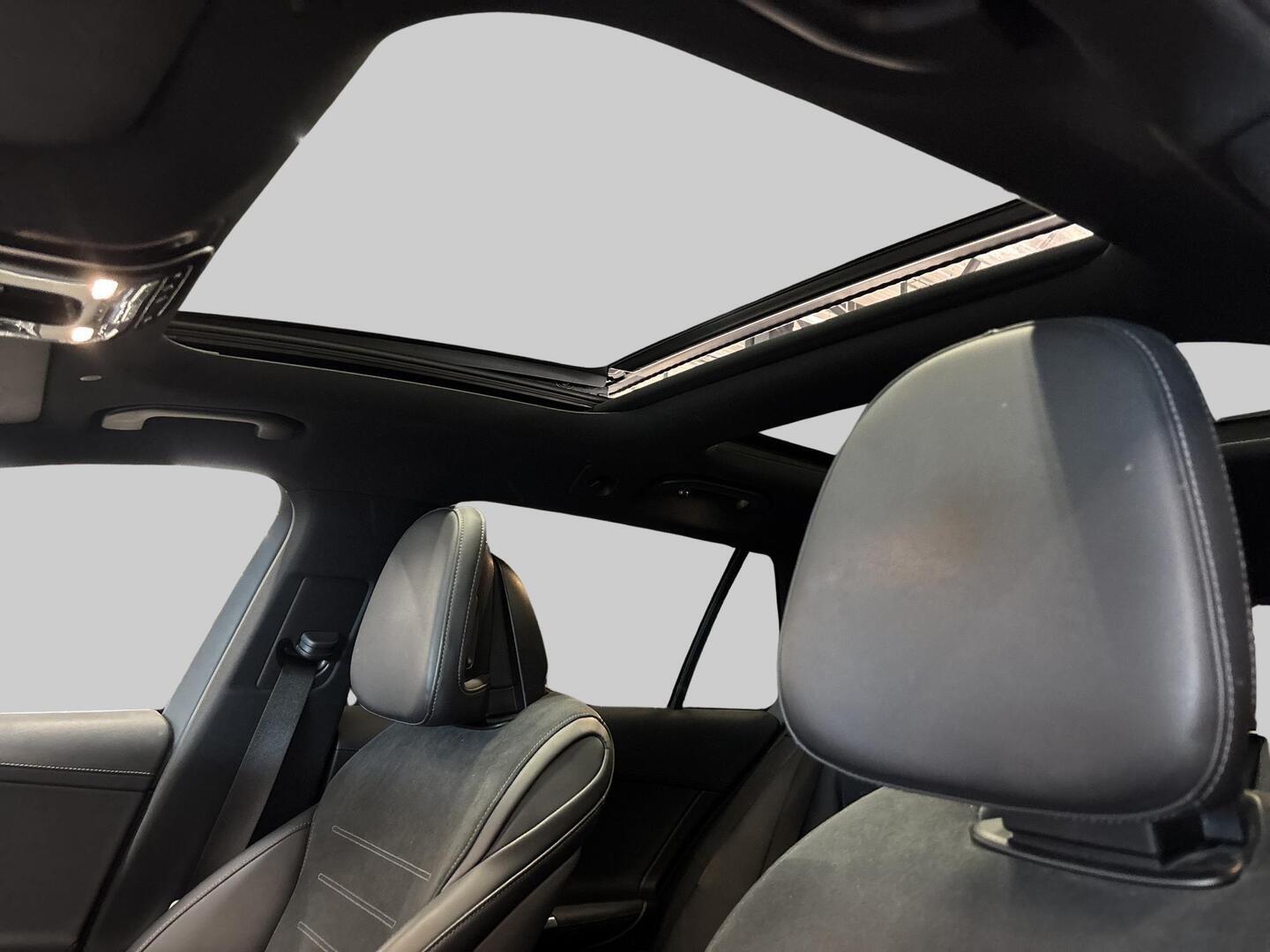 MERCEDES-BENZ C 2021
