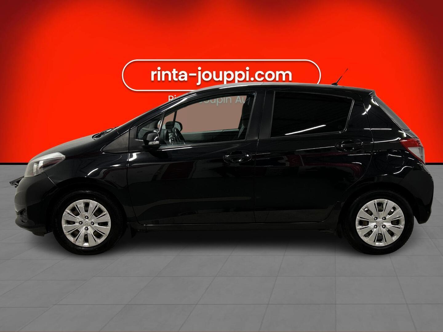 TOYOTA Yaris 2012