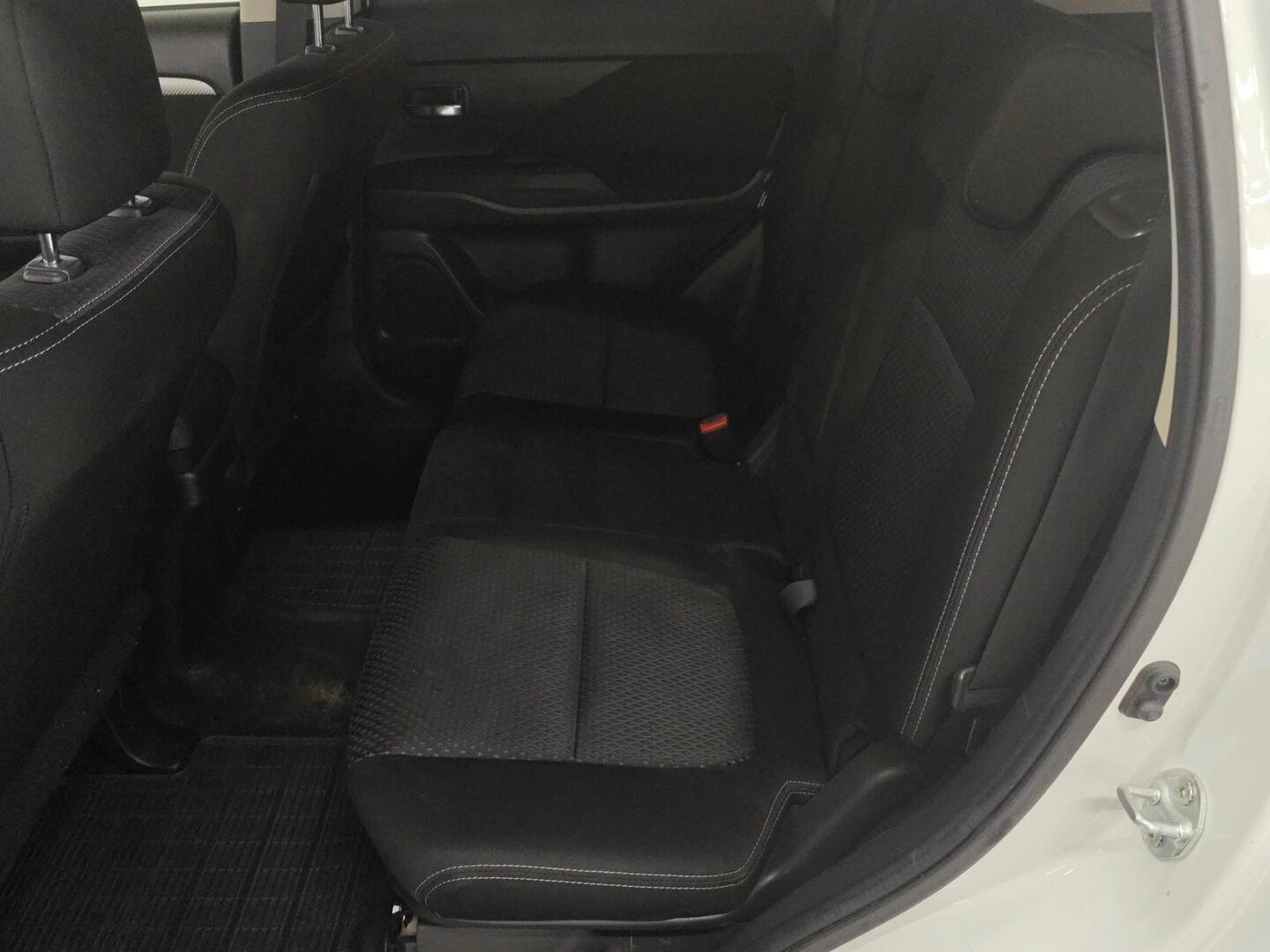 MITSUBISHI Outlander 2015