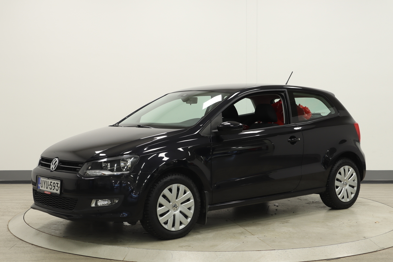 VOLKSWAGEN Polo 2014