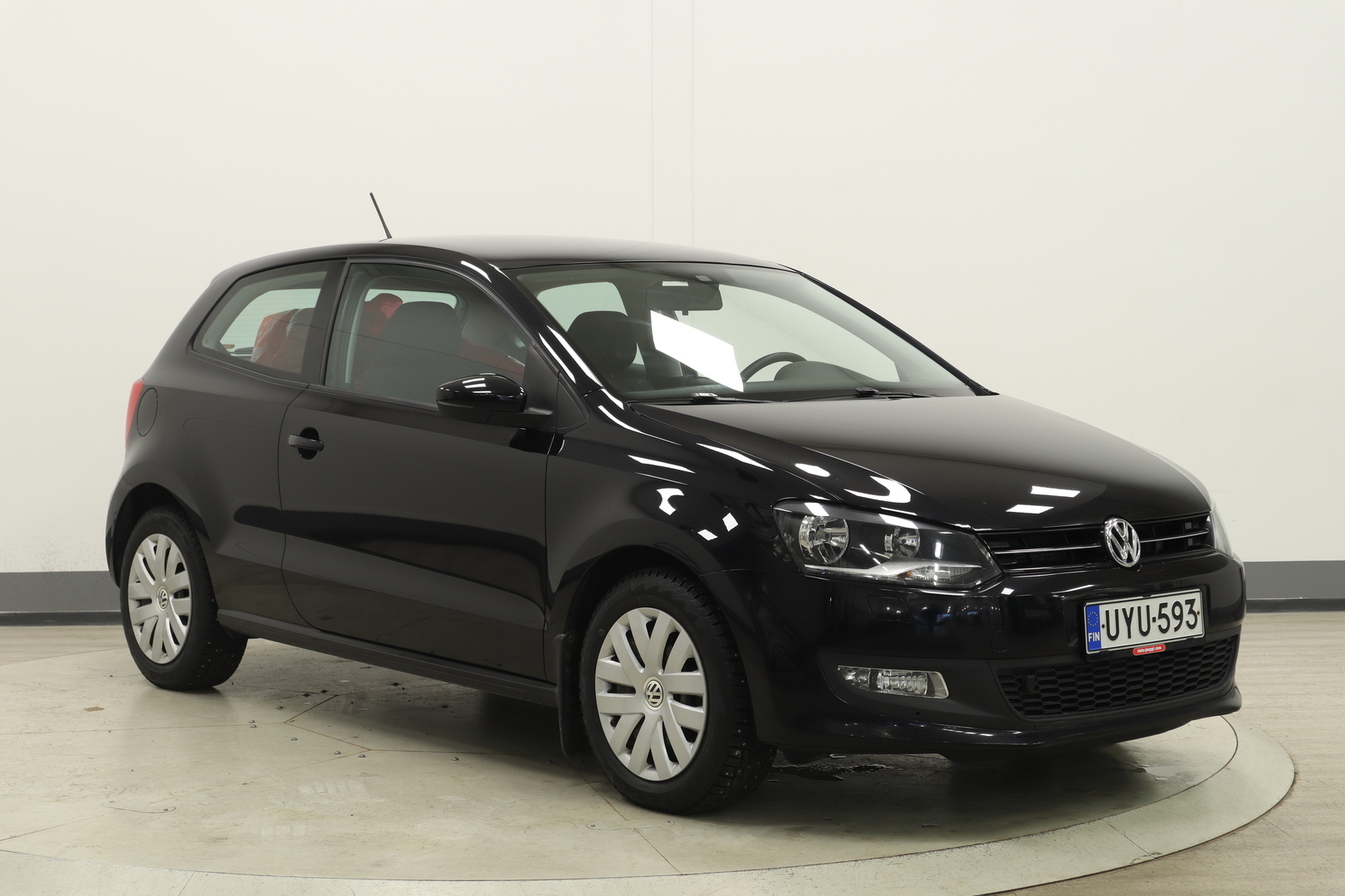 VOLKSWAGEN Polo 2014