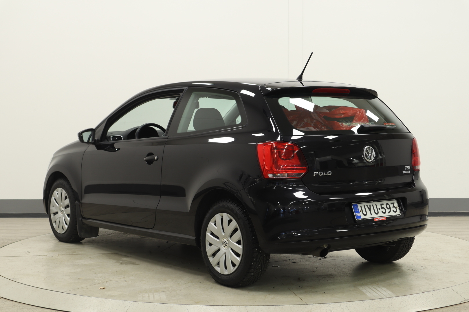 VOLKSWAGEN Polo 2014