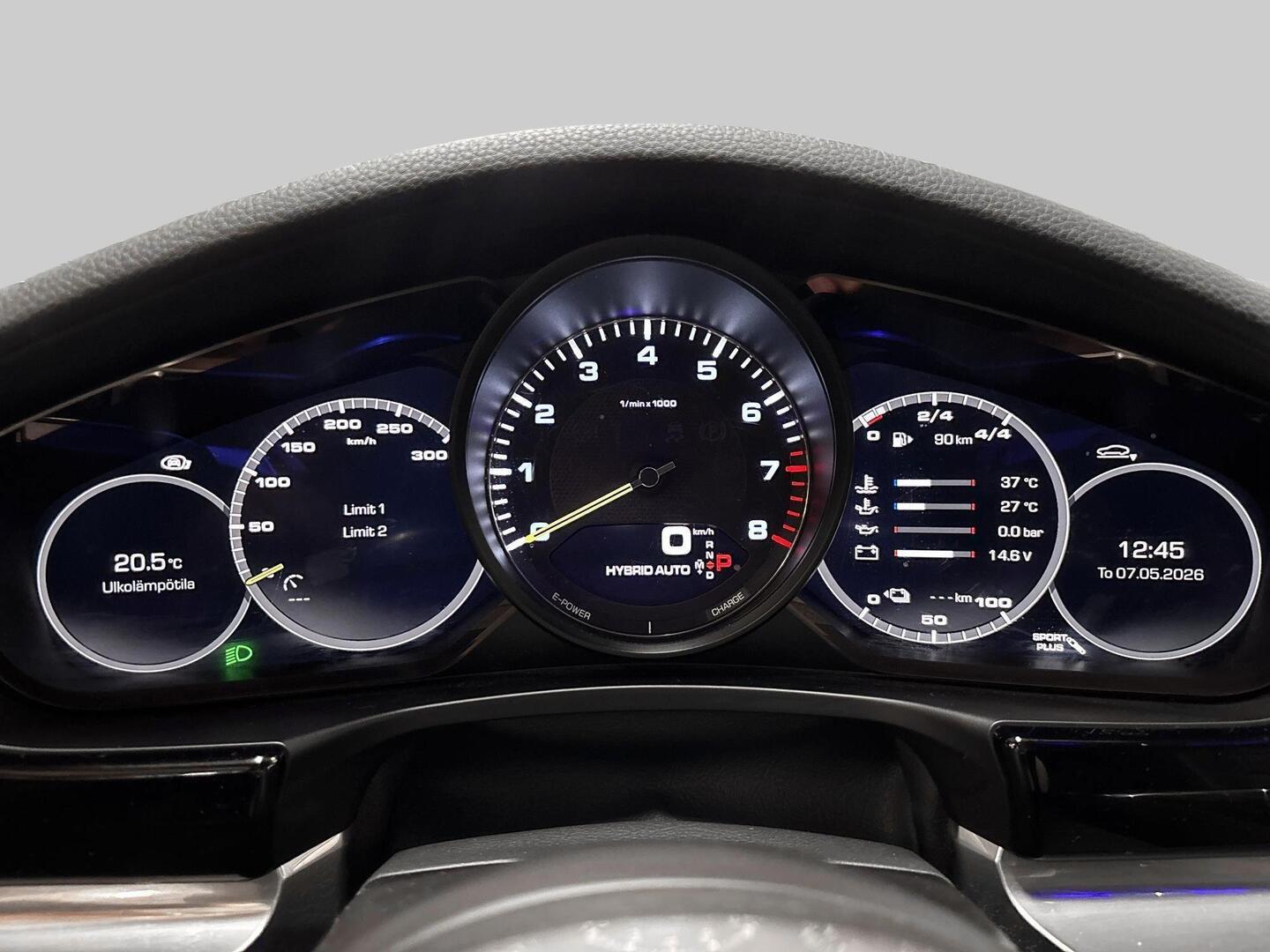 PORSCHE Panamera 2019