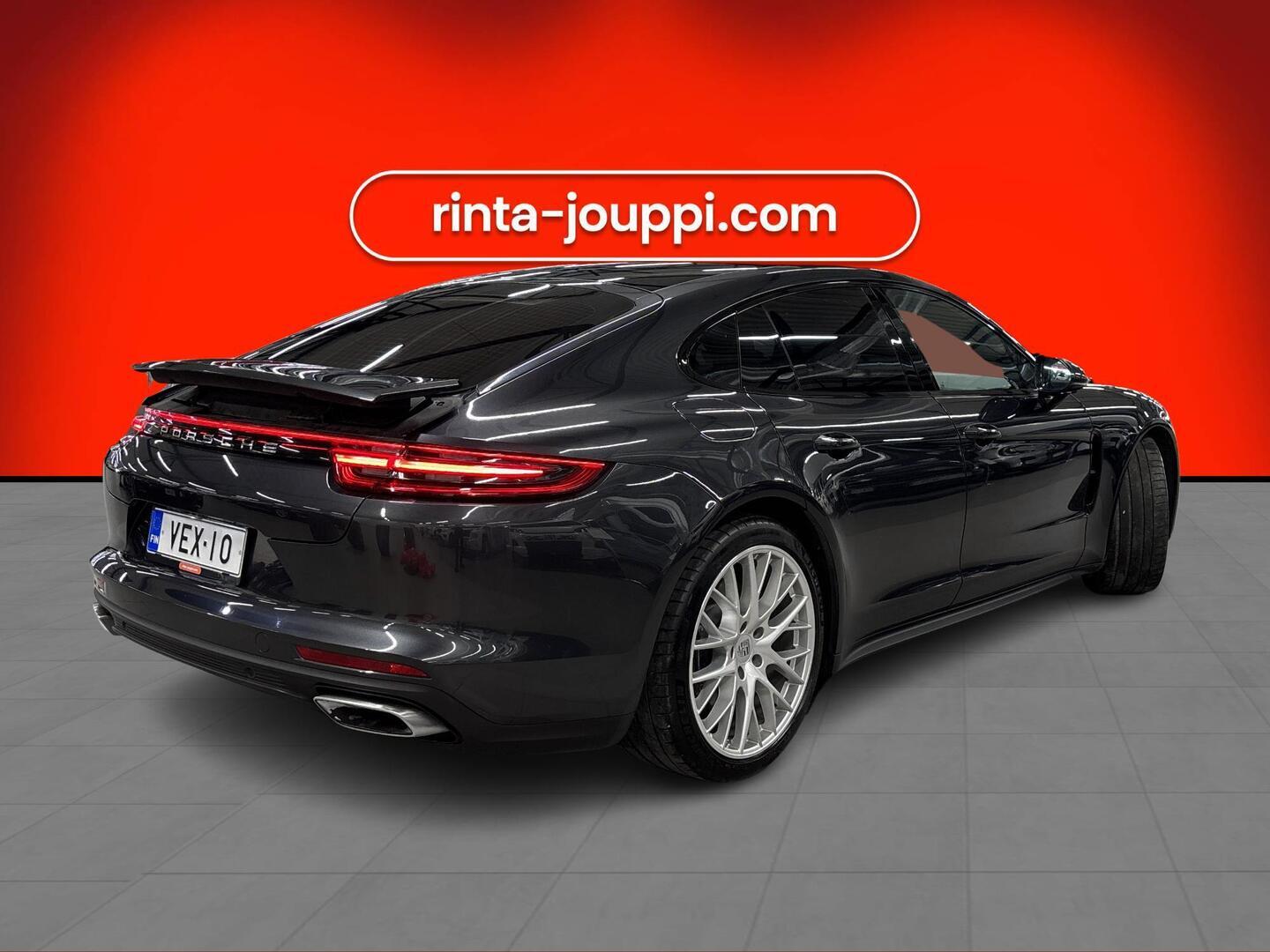 PORSCHE Panamera 2019
