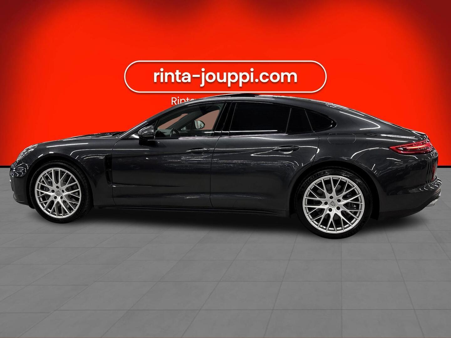 PORSCHE Panamera 2019