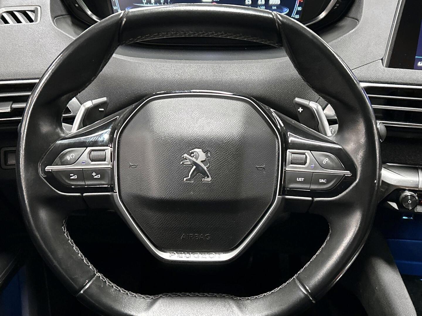 PEUGEOT 3008 2018