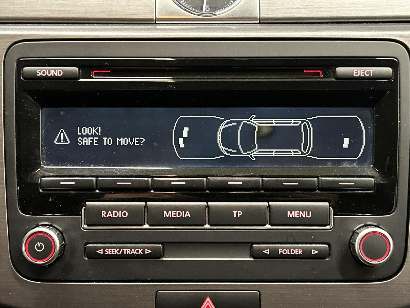 VOLKSWAGEN Passat 2012