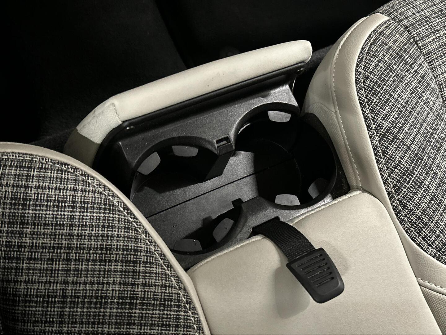 VOLVO V40 Cross Country 2017