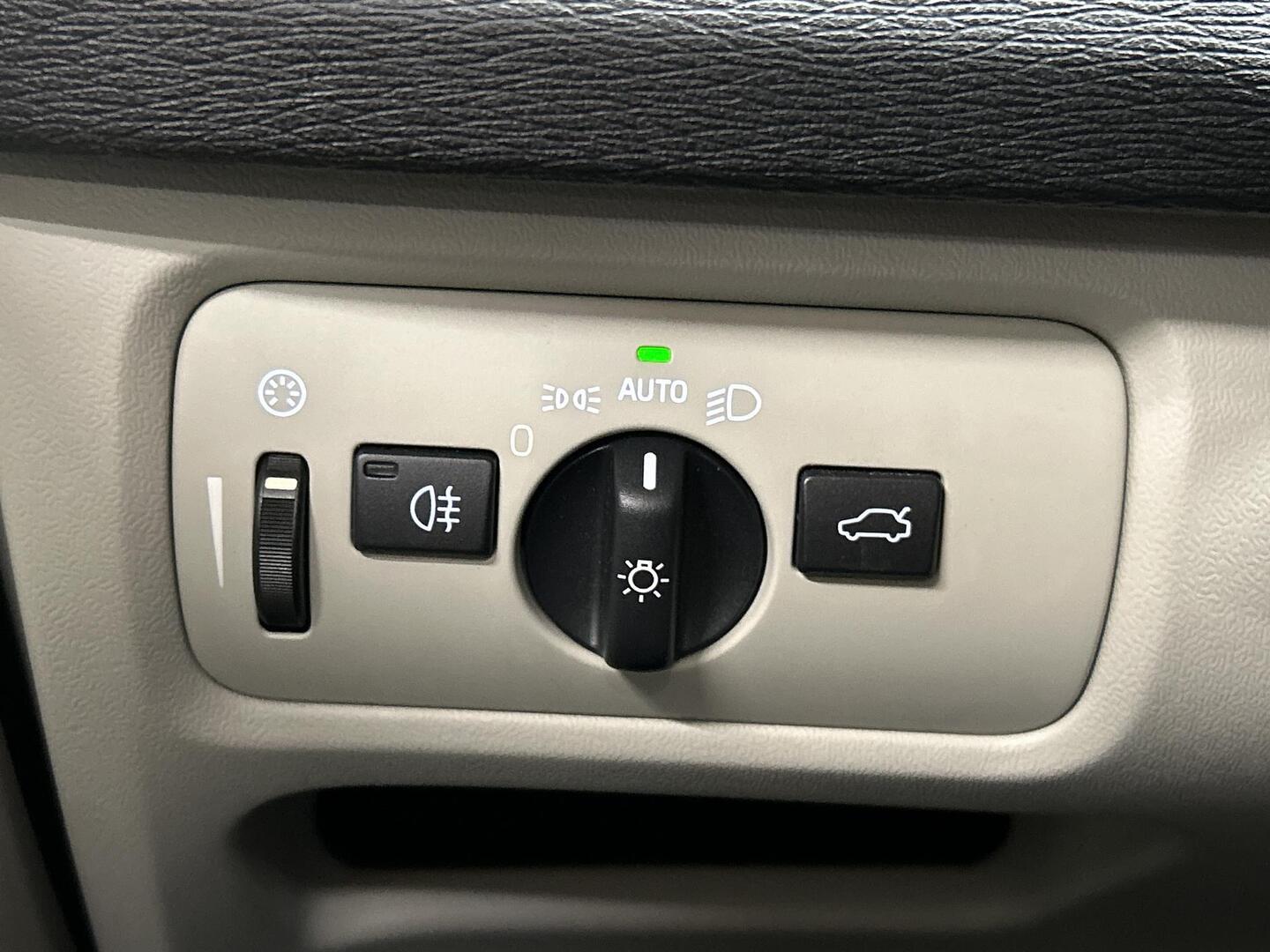 VOLVO V40 Cross Country 2017