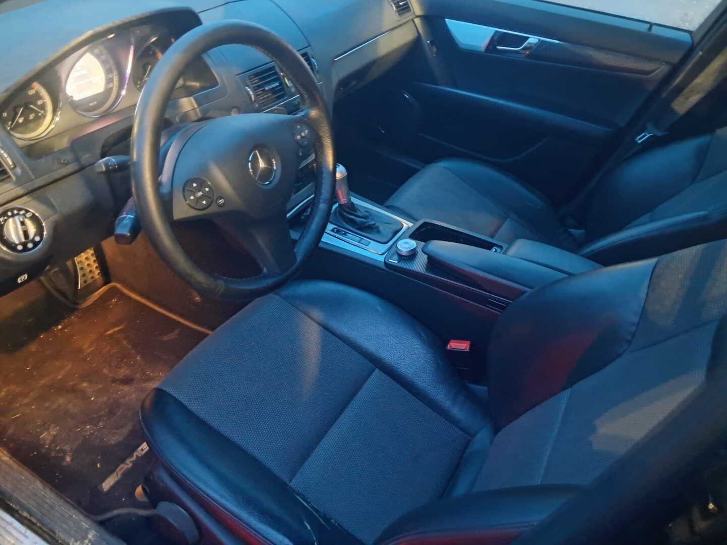 MERCEDES-BENZ C 2008