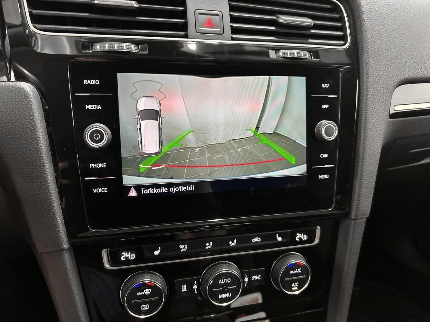 VOLKSWAGEN Golf 2018