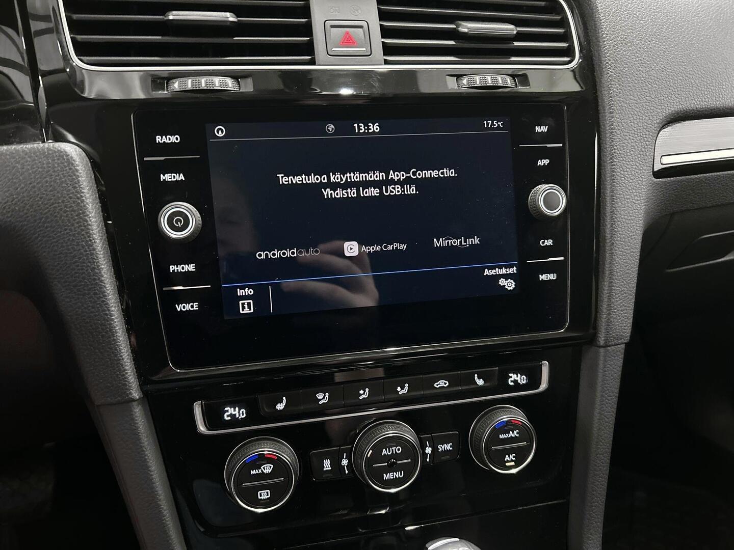 VOLKSWAGEN Golf 2018